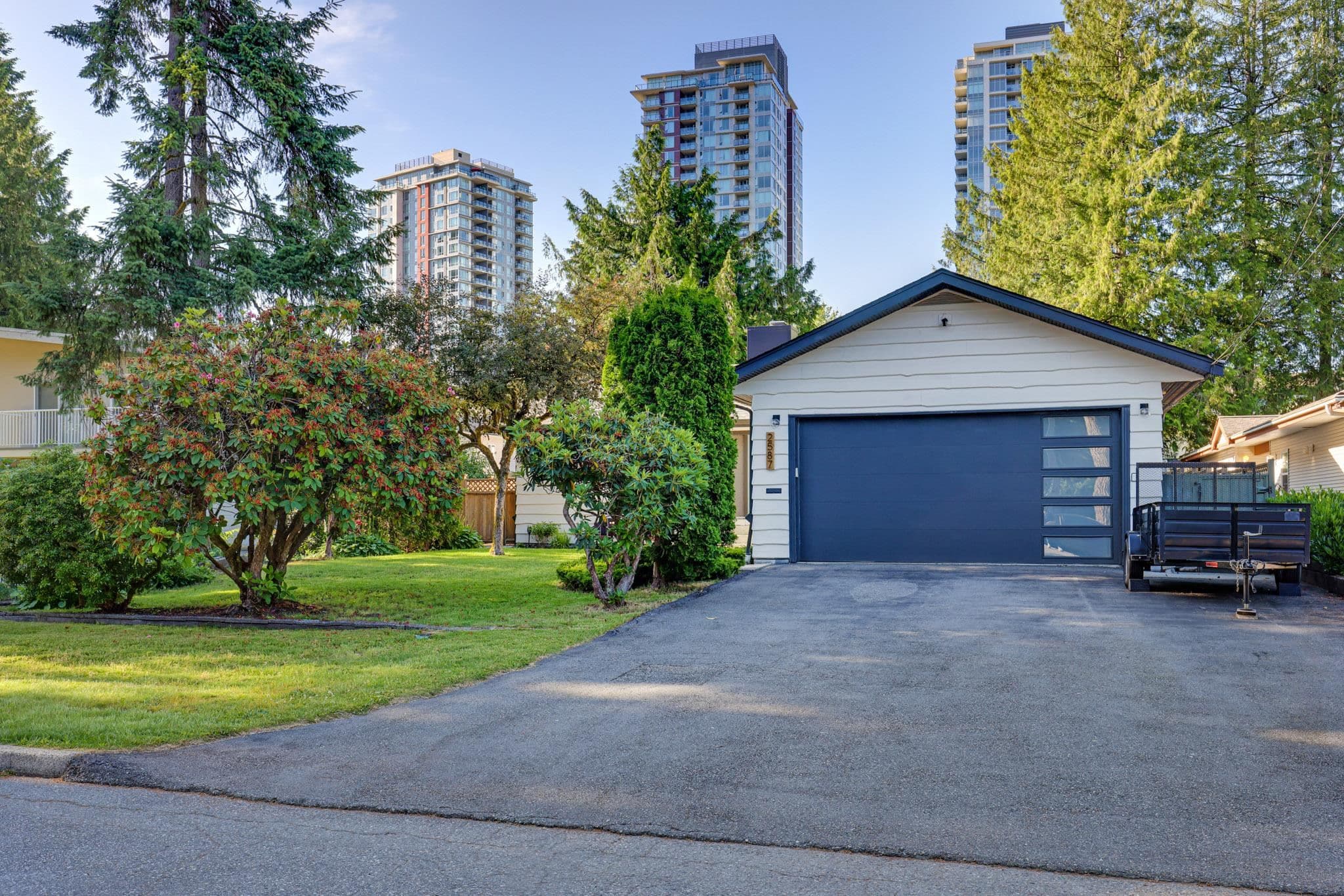 2587 Larkin Avenue, Port Coquitlam, V3B 2H8 — photo 2