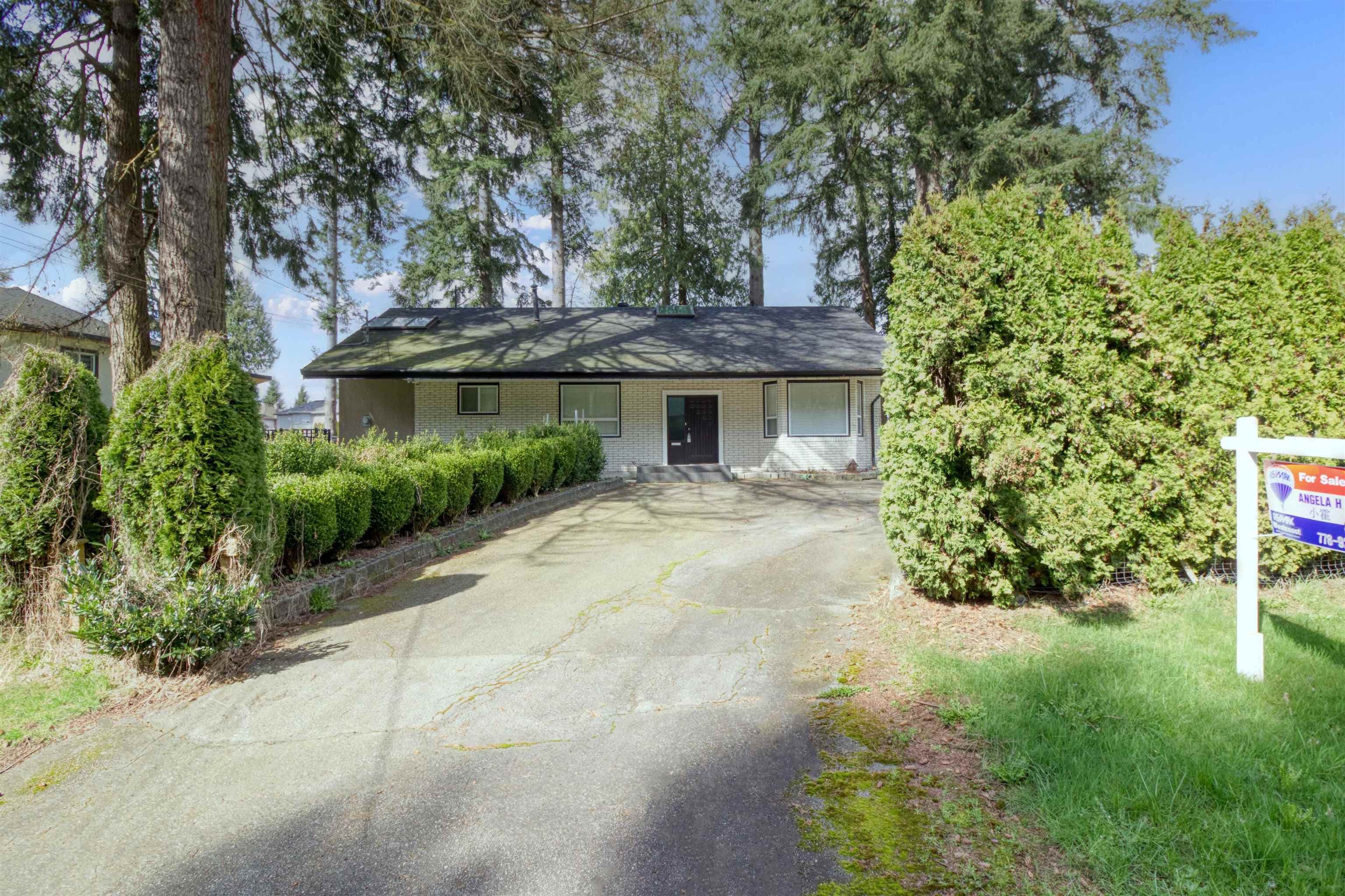 12385 New Mclellan Road, Surrey