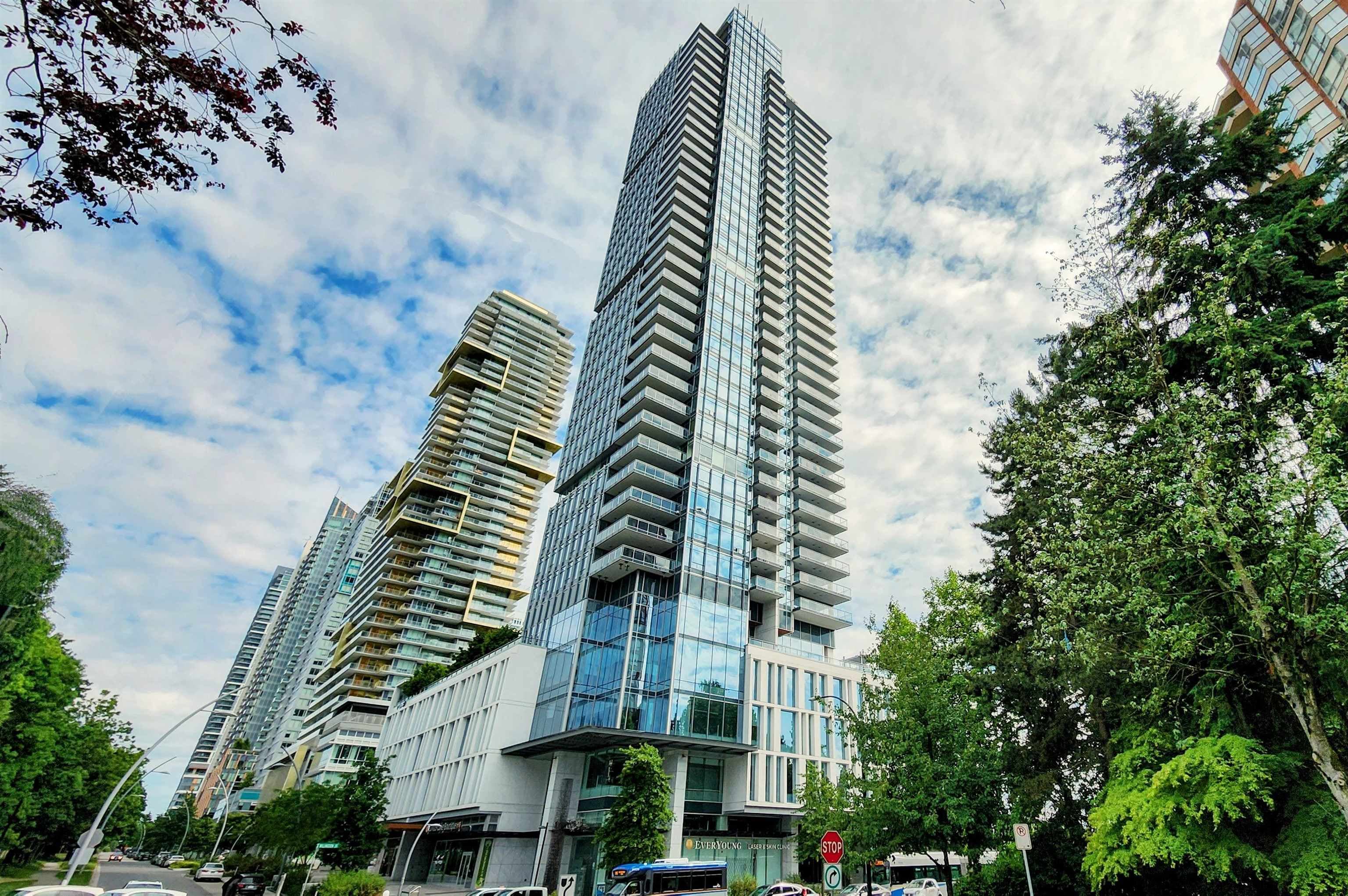 902 - 4360 Beresford Street, Burnaby, V5H 0G2 — photo 1