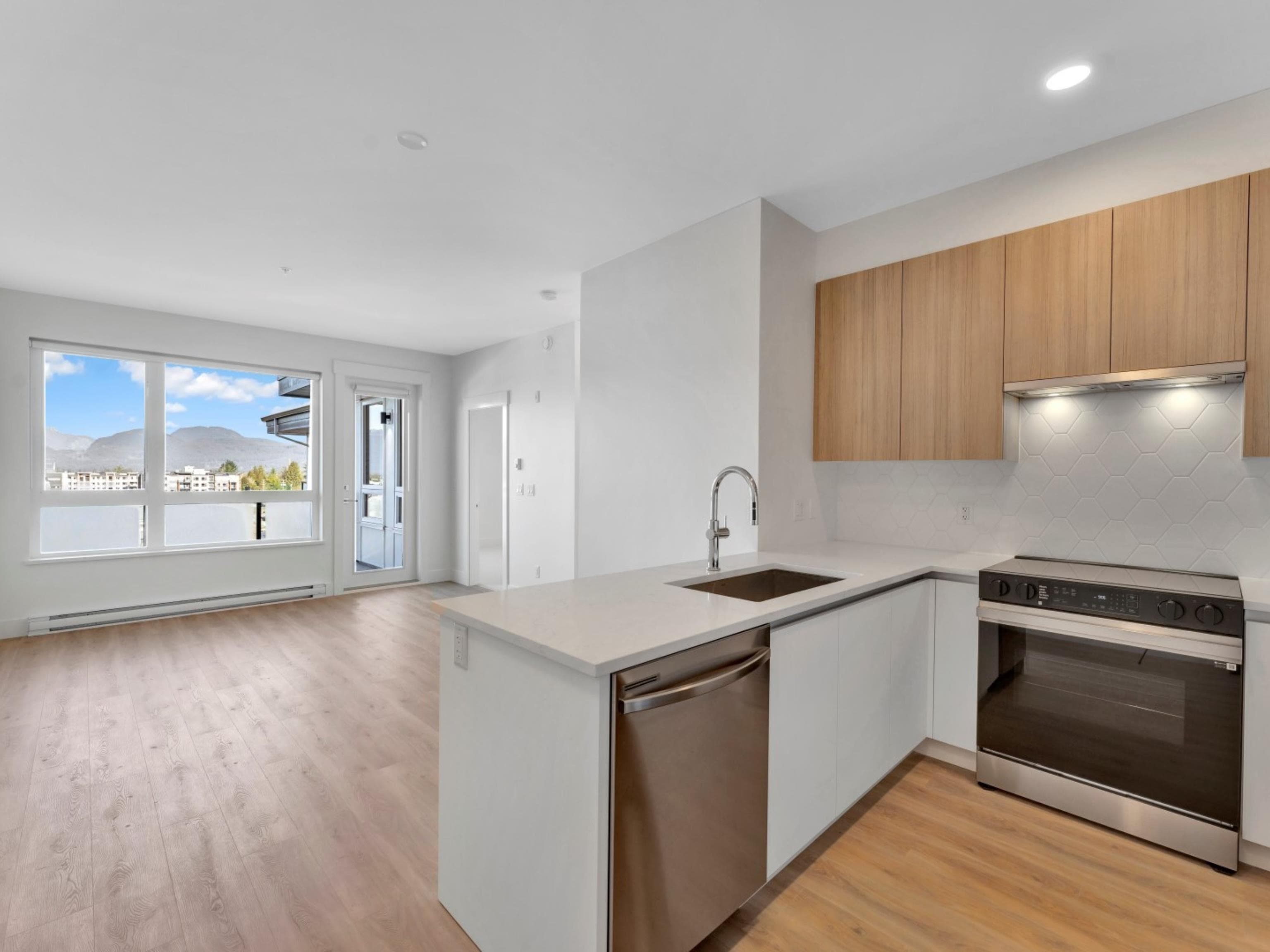 610 - 11907 223 Street, Maple Ridge, V2X 4P9 — photo 3