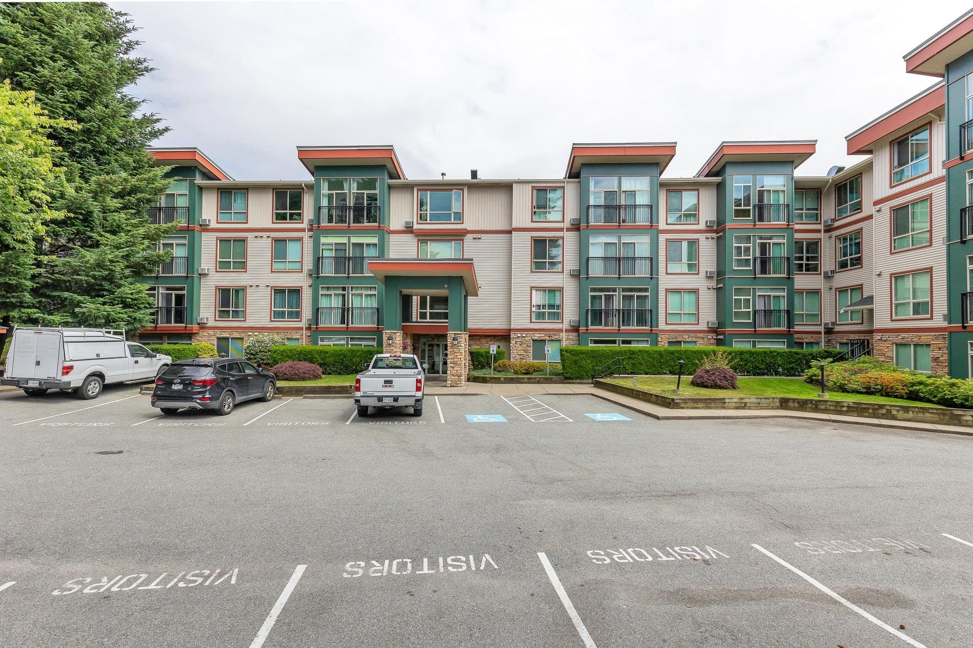 207 - 33485 South Fraser Way, Abbotsford, V2S 8P9 — photo 3