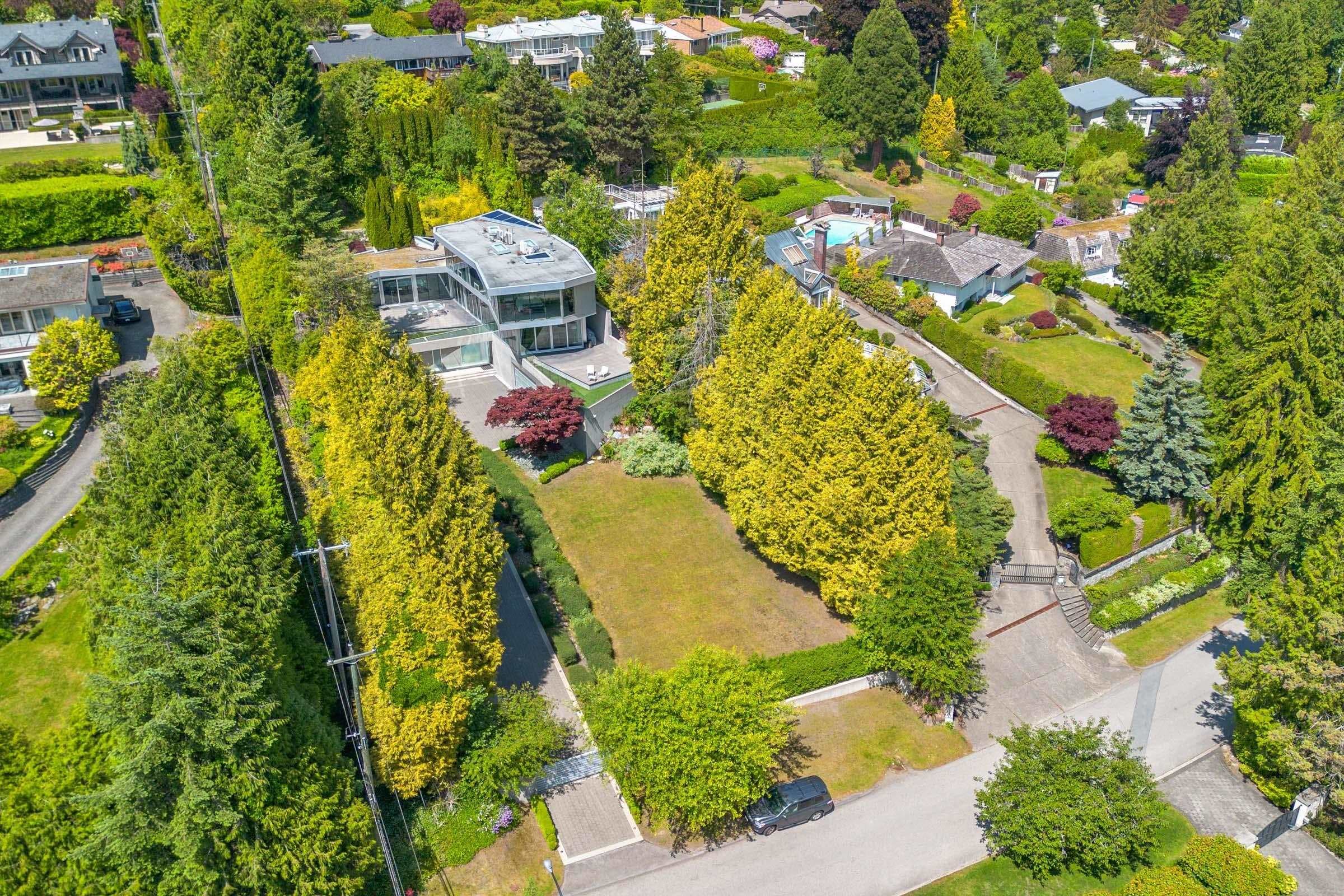 665 Fairmile Road, West Vancouver, V7S 1R1 — photo 2