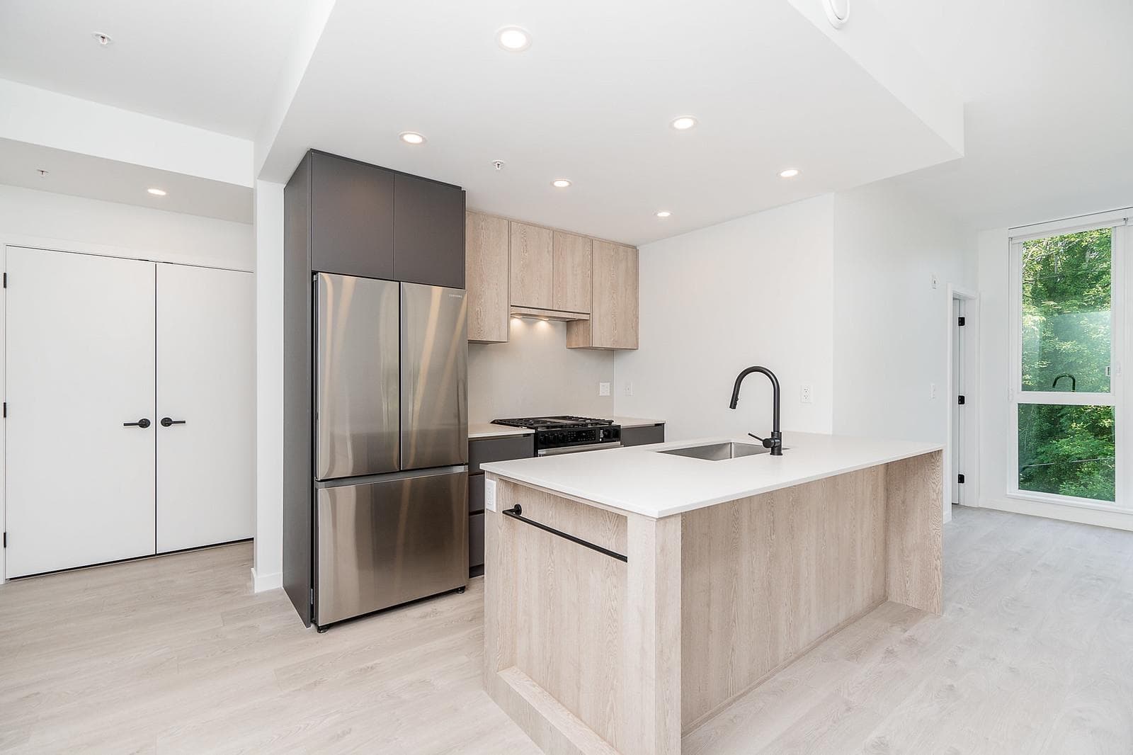 413 - 19577 65b Street, Surrey, V4N 6Y3 — photo 2