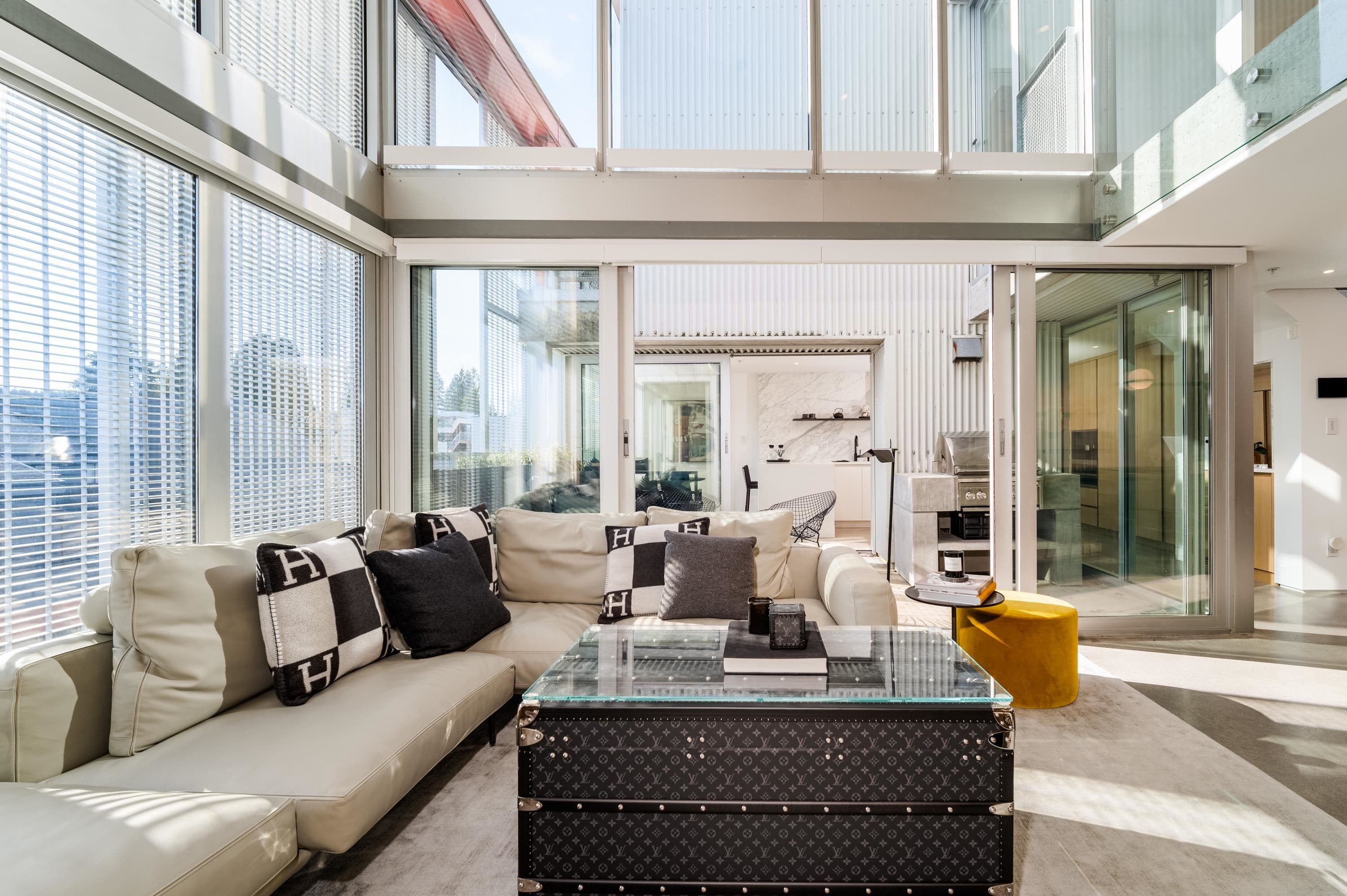 401 - 4387 W 10th Avenue, Vancouver, V6R 2H6 — photo 4
