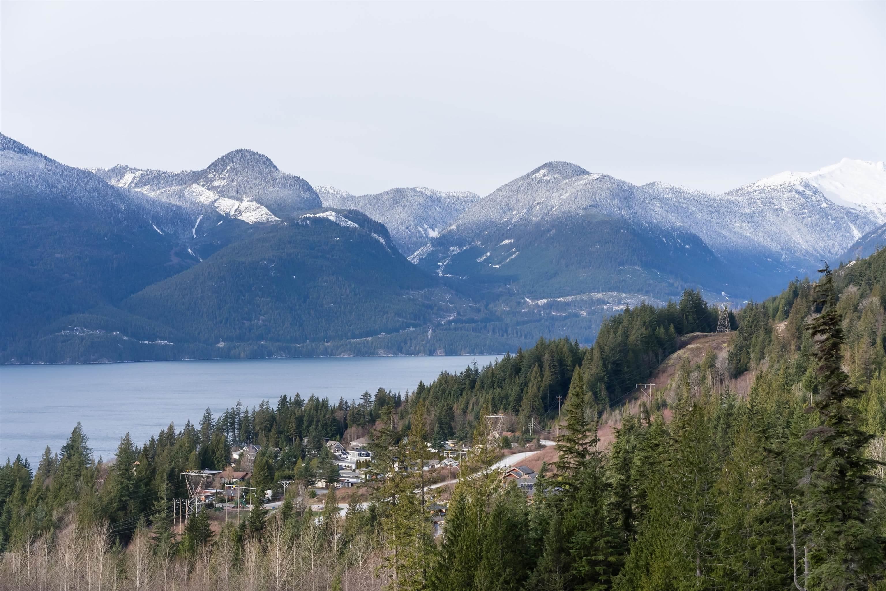 1121 Copper Drive, Squamish, V8B 1J2 — photo 4