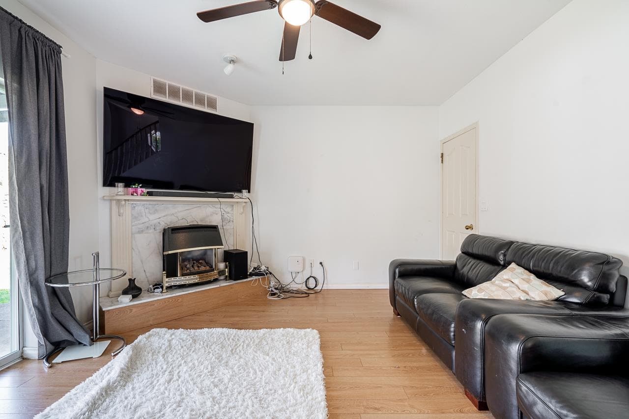 8867 116b Street, Delta, V4C 5Z9 — photo 5