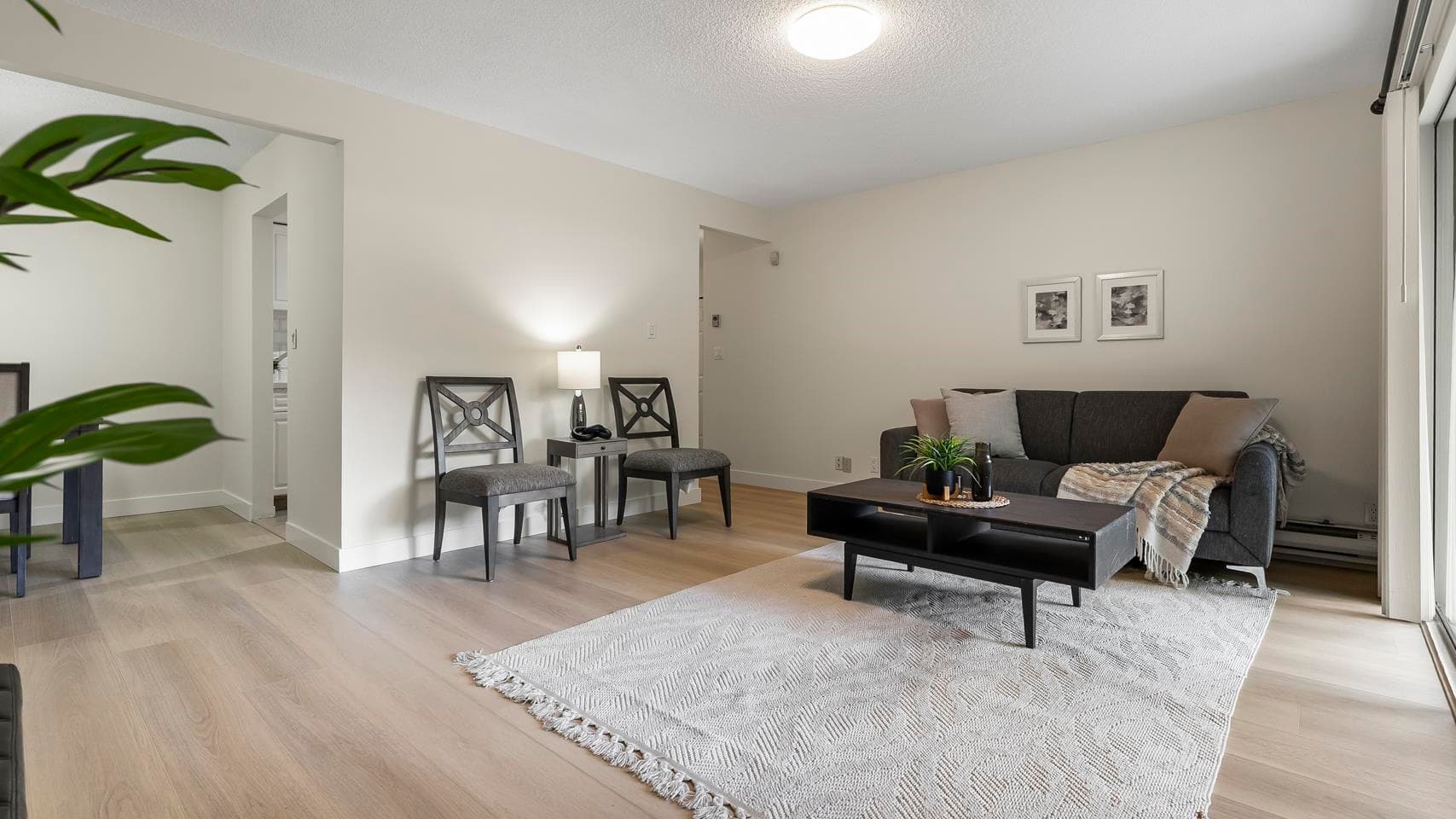 1608 - 10620 150 Street, Surrey, V3R 7K2 — photo 4