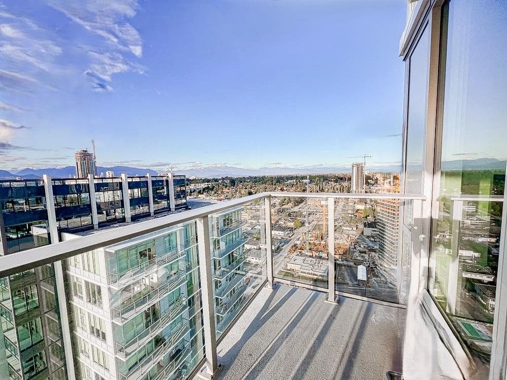 3104 - 10448 University Drive, Surrey, V3T 0S7 — photo 5