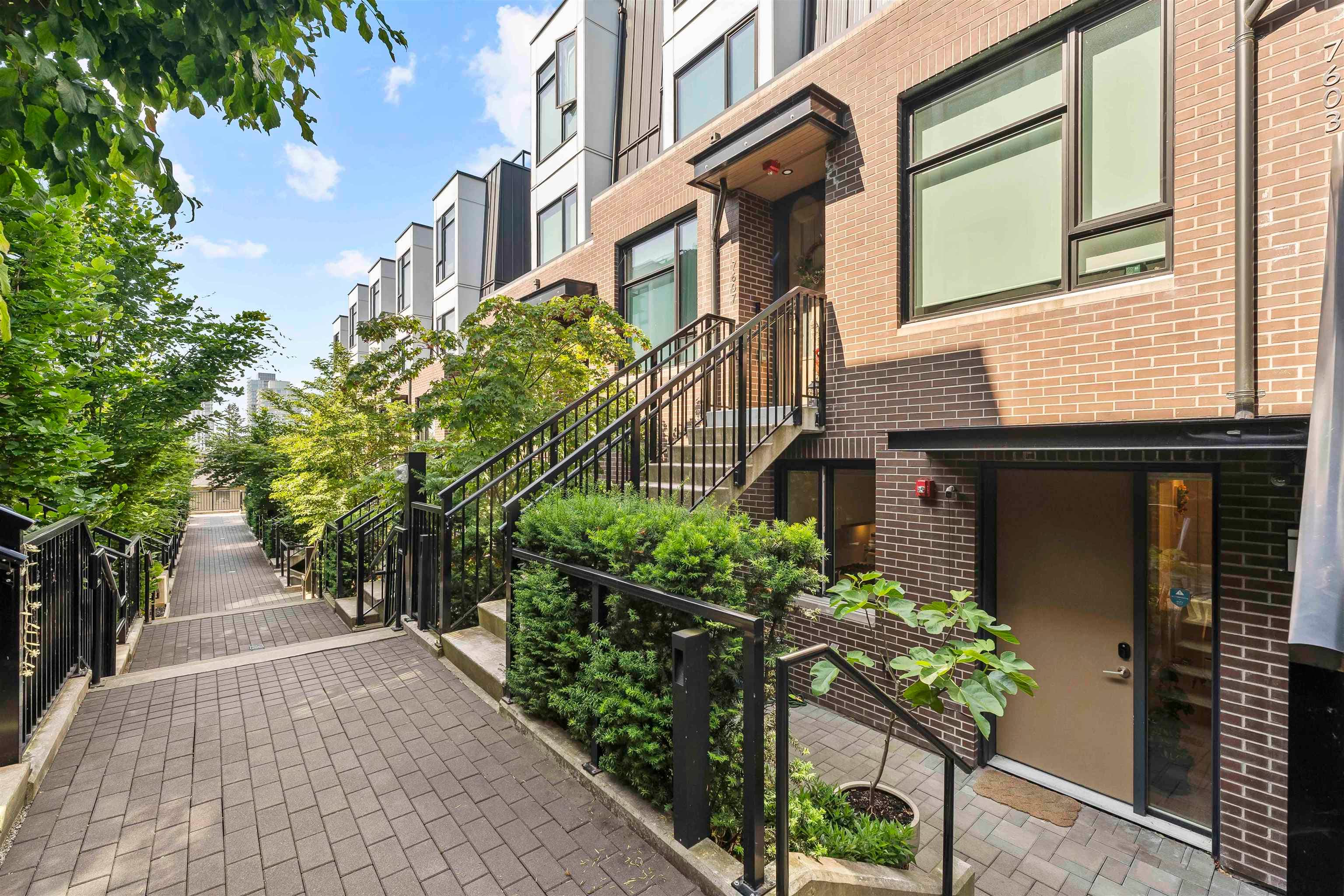 7605 Yukon Street, Vancouver, V5X 2Y4 — photo 3
