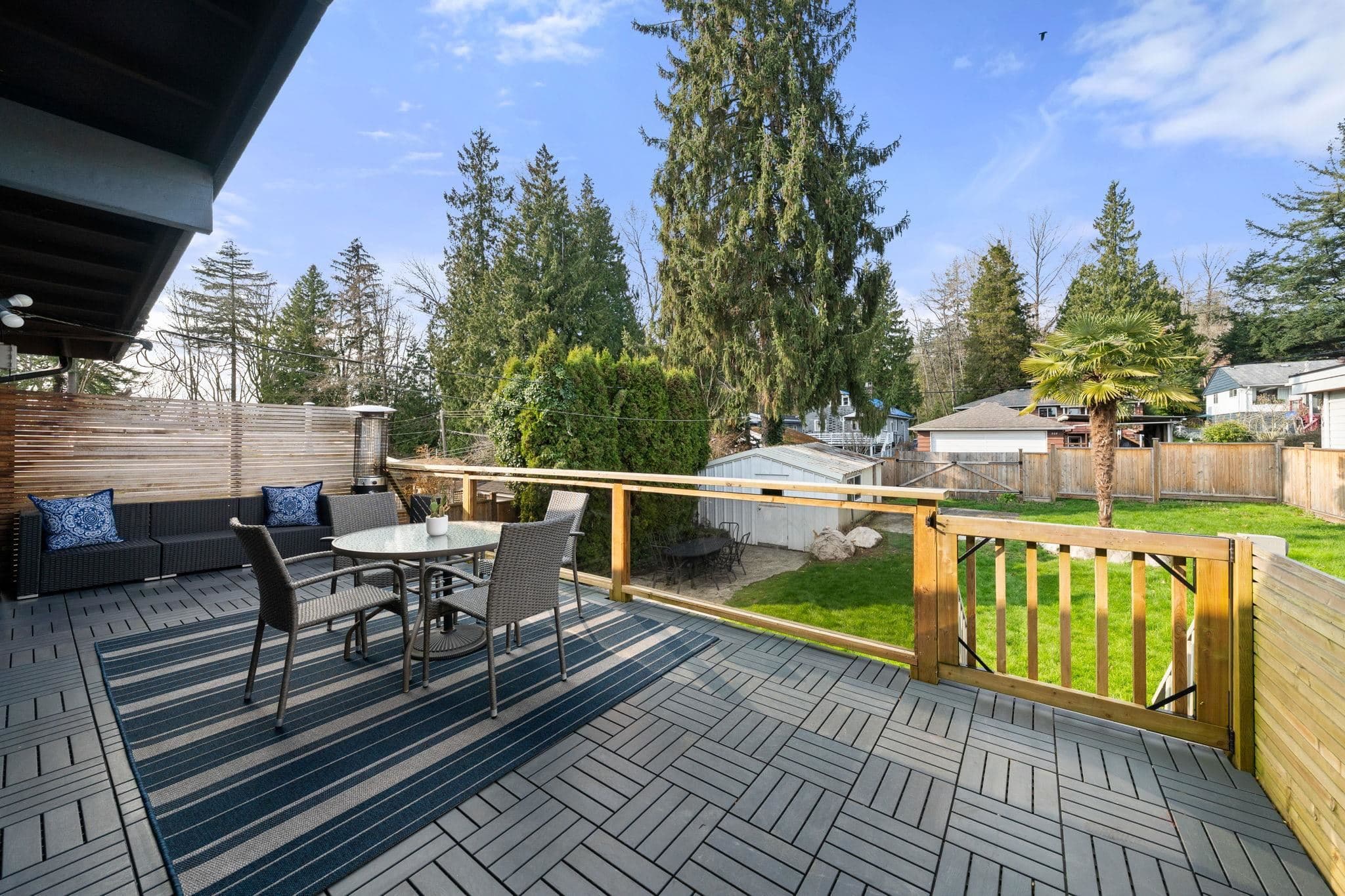 530 W 14th Street, North Vancouver, V7M 1P9 — photo 3