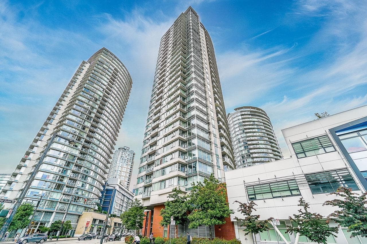 1709 - 688 Abbott Street, Vancouver, V6B 0B9 — photo 2