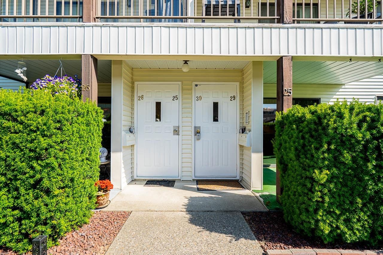 25 - 32718 Garibaldi Drive, Abbotsford, V2T 5T6 — photo 2
