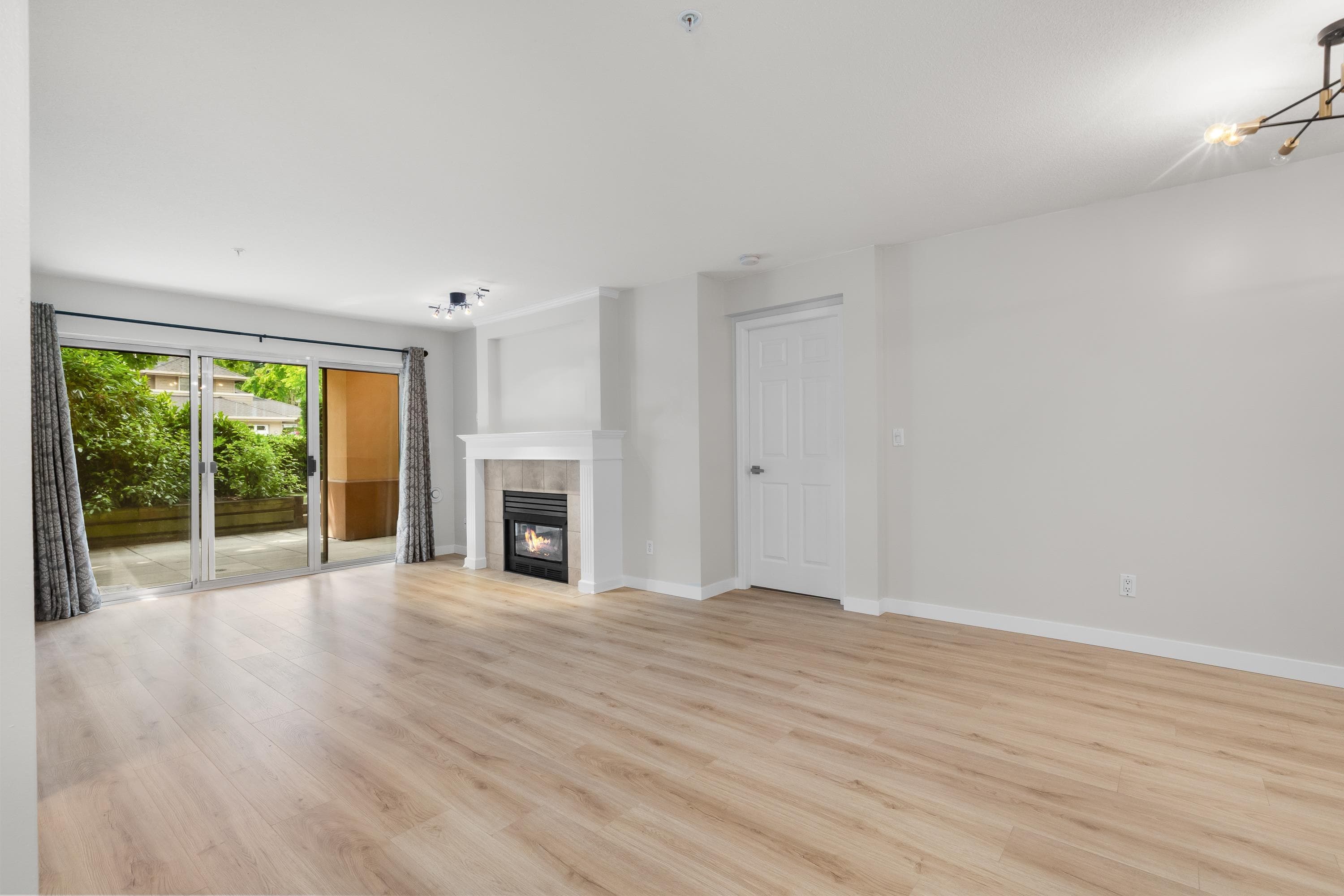 109 - 15155 22 Avenue, Surrey, V4A 9T4 — photo 5