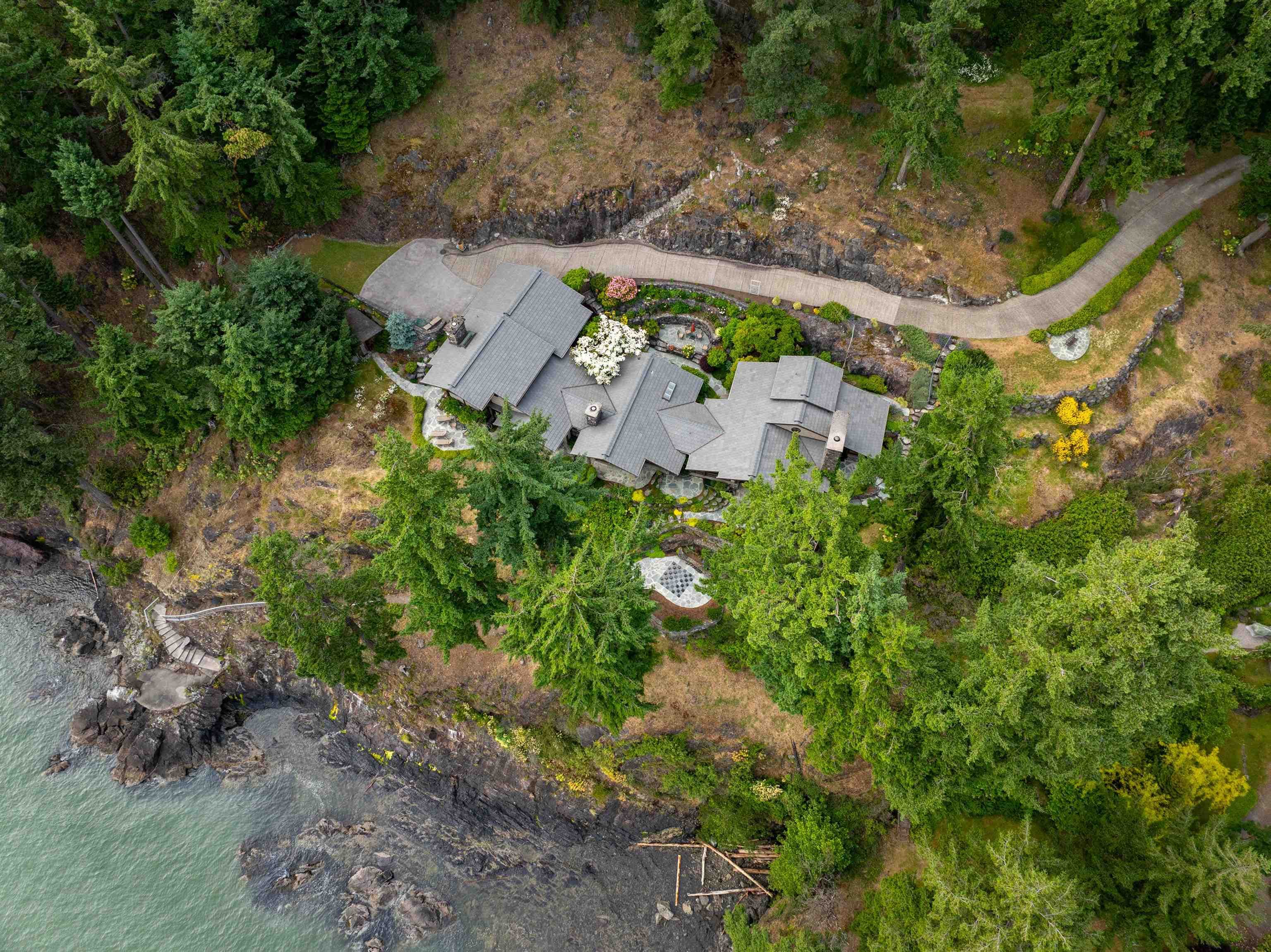 1299 Fairweather Road, Bowen Island, V0N 1G2 — photo 3