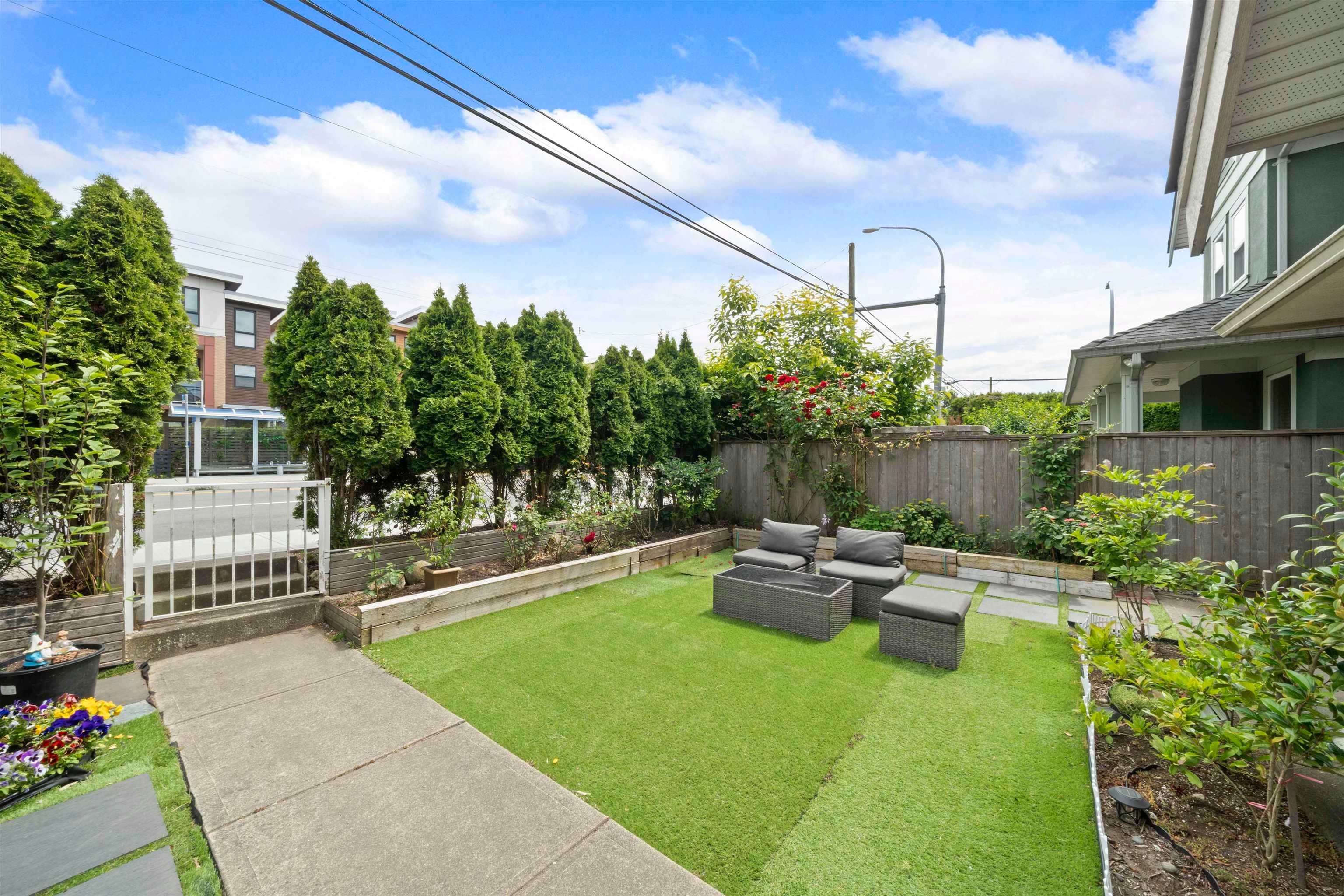 8211 No. 1 Road, Richmond, V7C 1T8 — photo 2