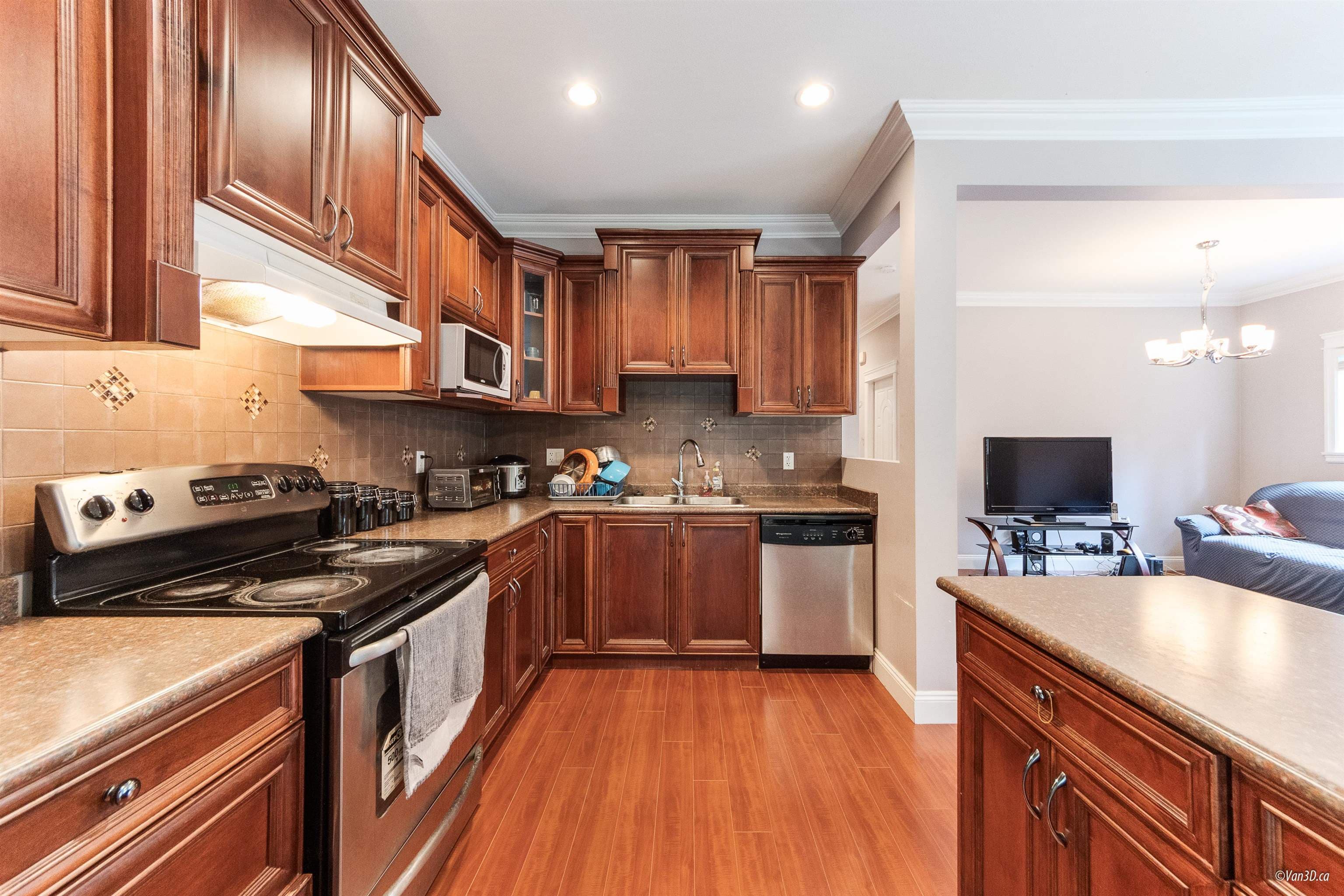 10627 144th Street, Surrey, V3T 4V8 — photo 5