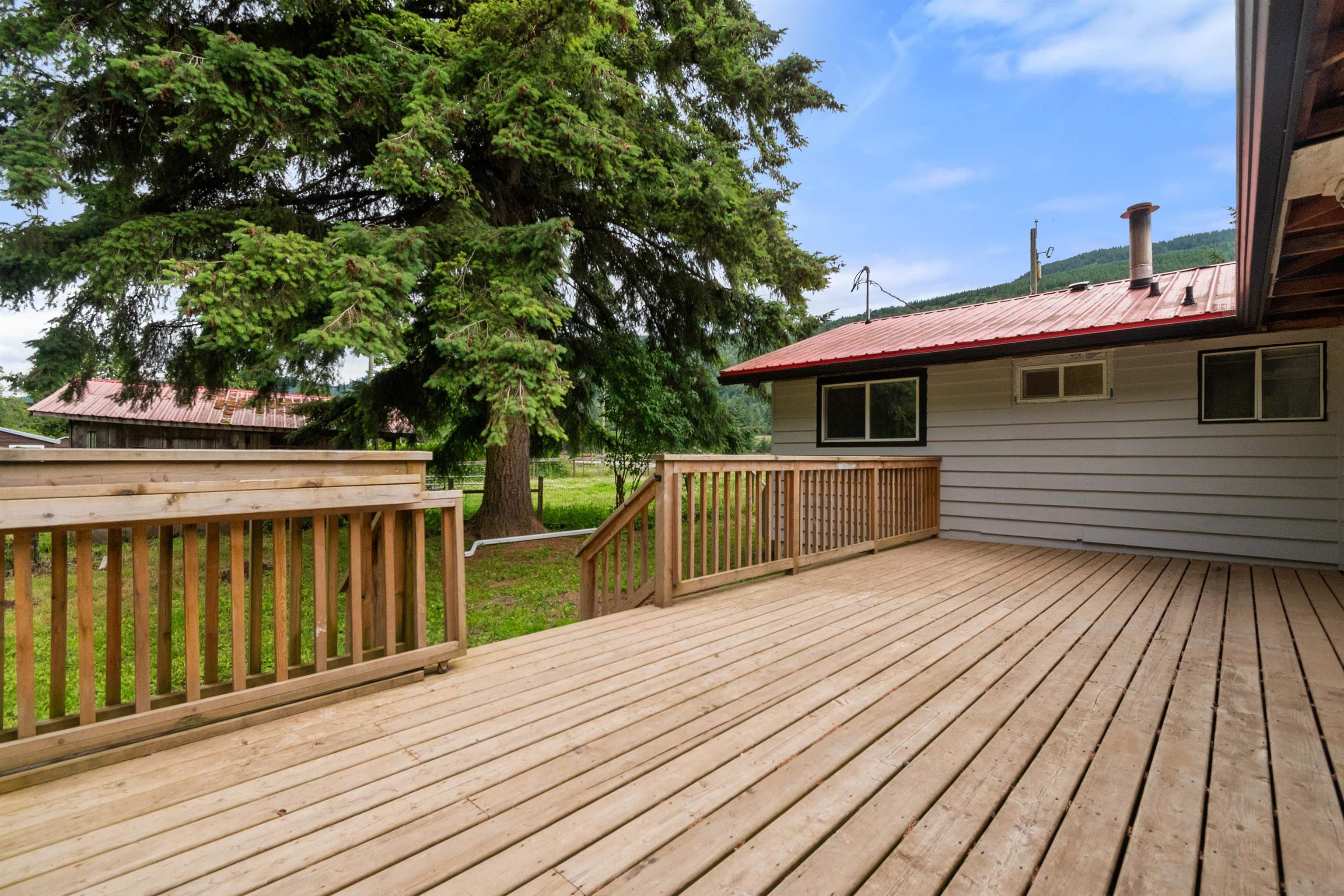 1010 Columbia Valley Road, Columbia Valley, V2R 4X6 — photo 5