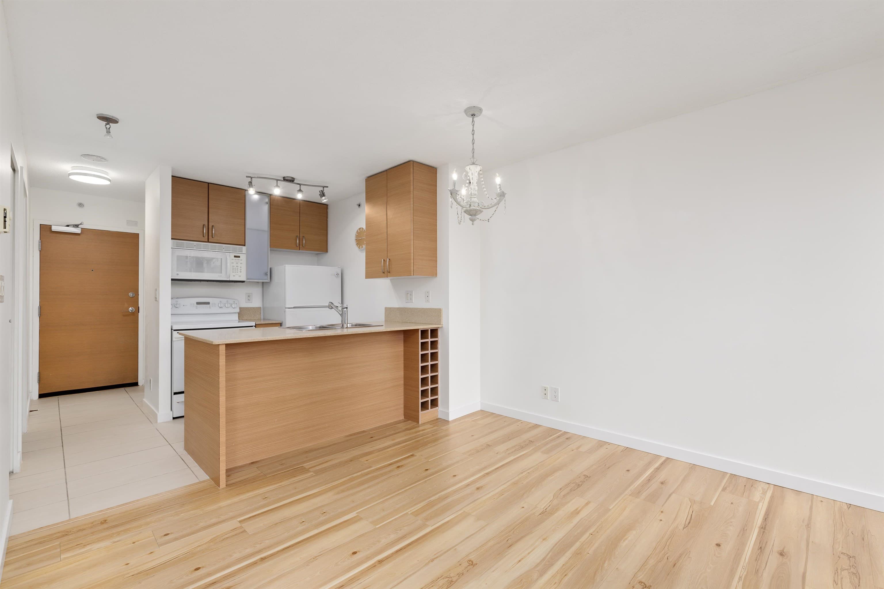 708 - 909 Mainland Street, Vancouver, V6B 1T7 — photo 5