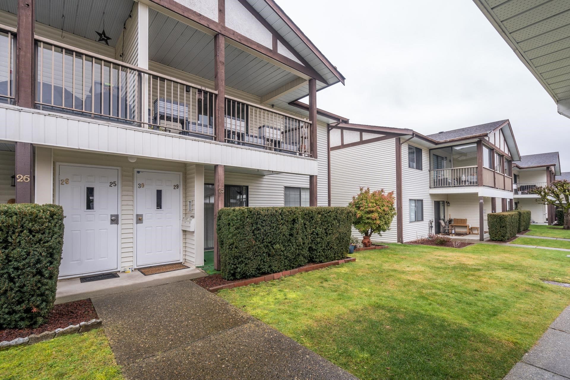 29 - 32718 Garibaldi Drive, Abbotsford, V2T 5T6 — photo 4
