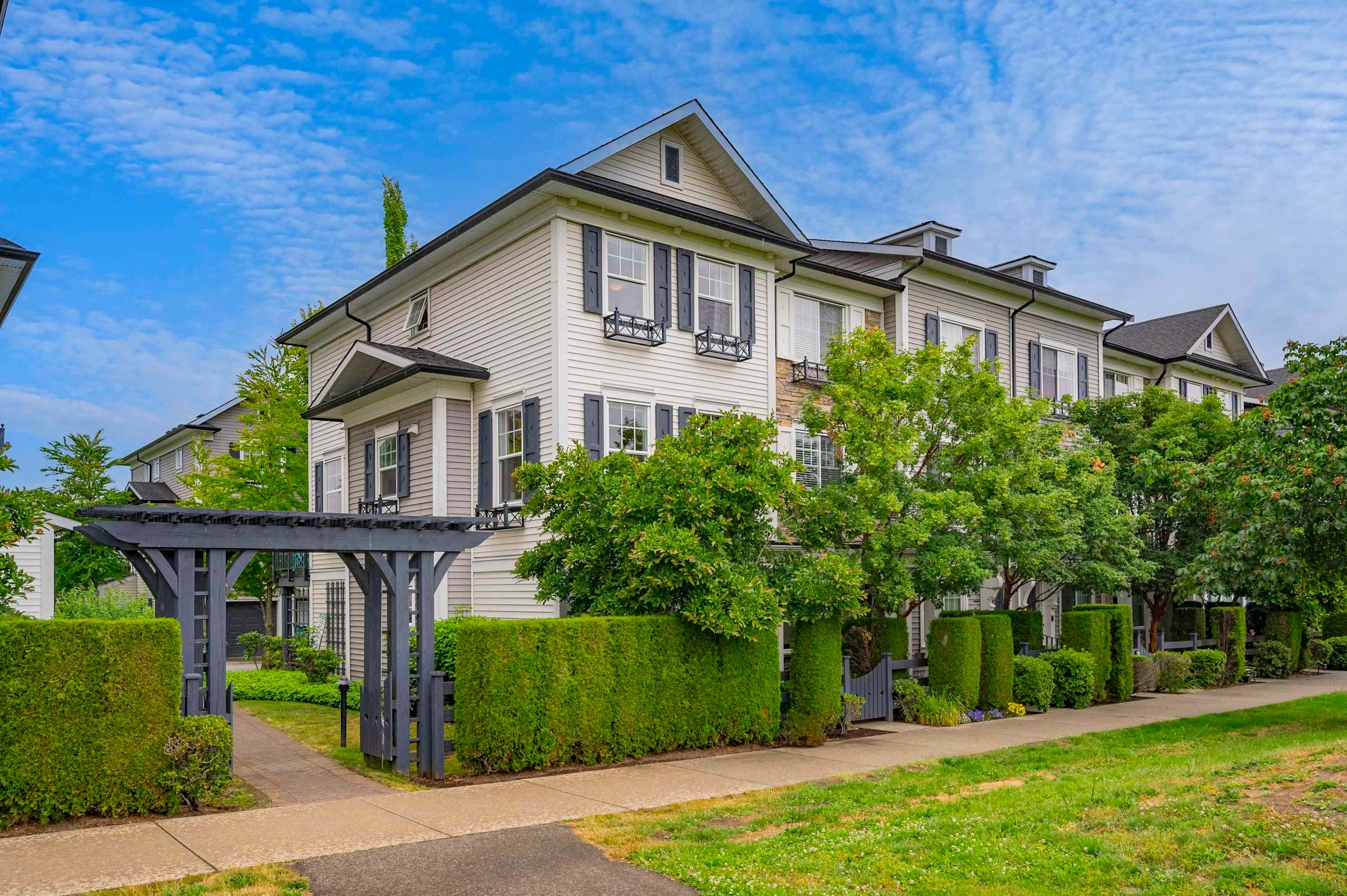 9 - 7348 192a Street, Surrey, V4N 6J2 — photo 2