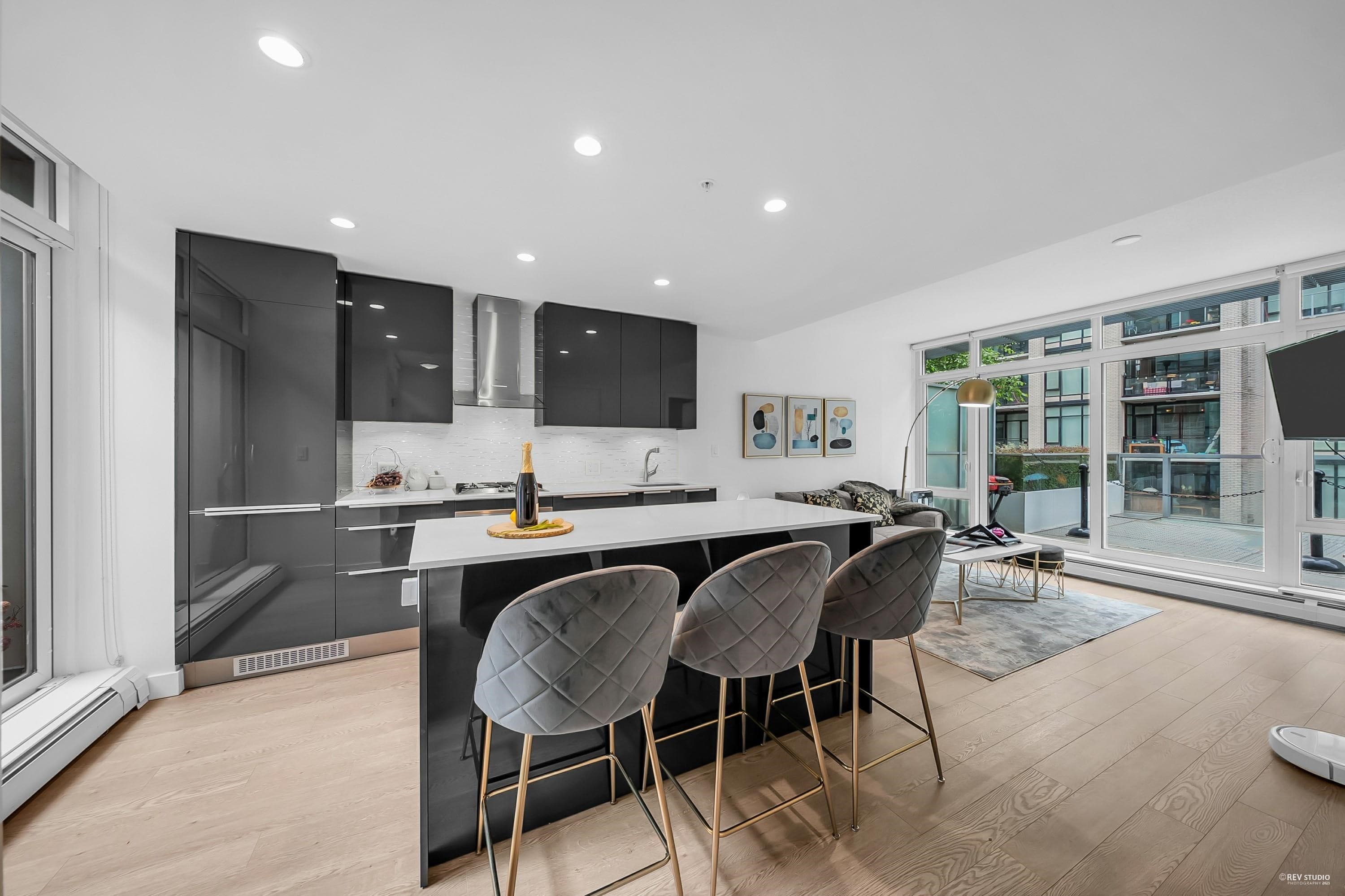 504 - 1283 Howe Street, Vancouver, V6Z 0E3 — photo 2