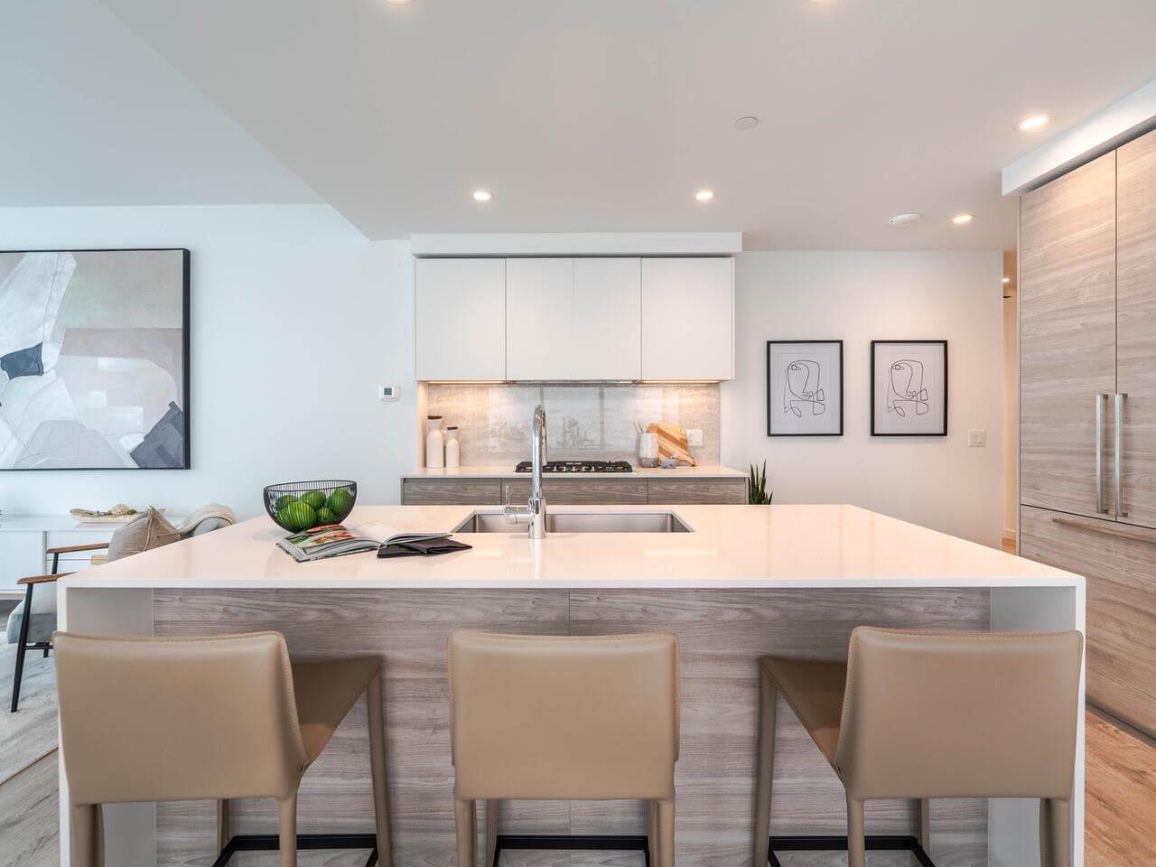3004 - 680 Quayside Drive, New Westminster, V3M 0P2 — photo 3