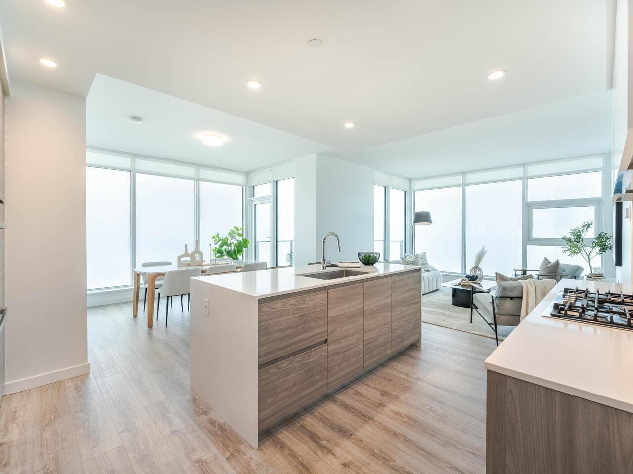 3004 - 680 Quayside Drive, New Westminster, V3M 0P2 — photo 4
