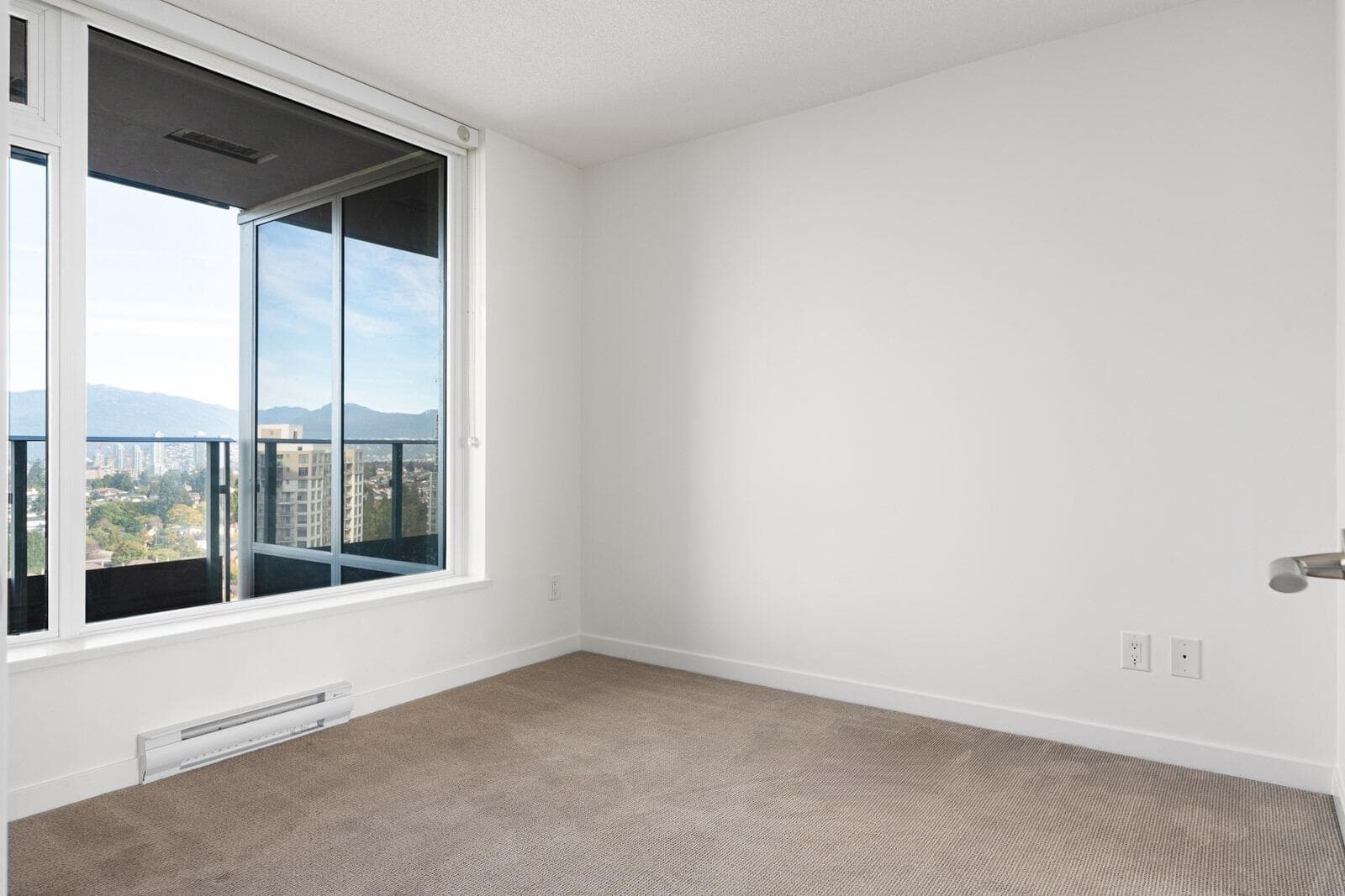 2103 - 5665 Boundary Road, Vancouver, V5R 0E4 — photo 3