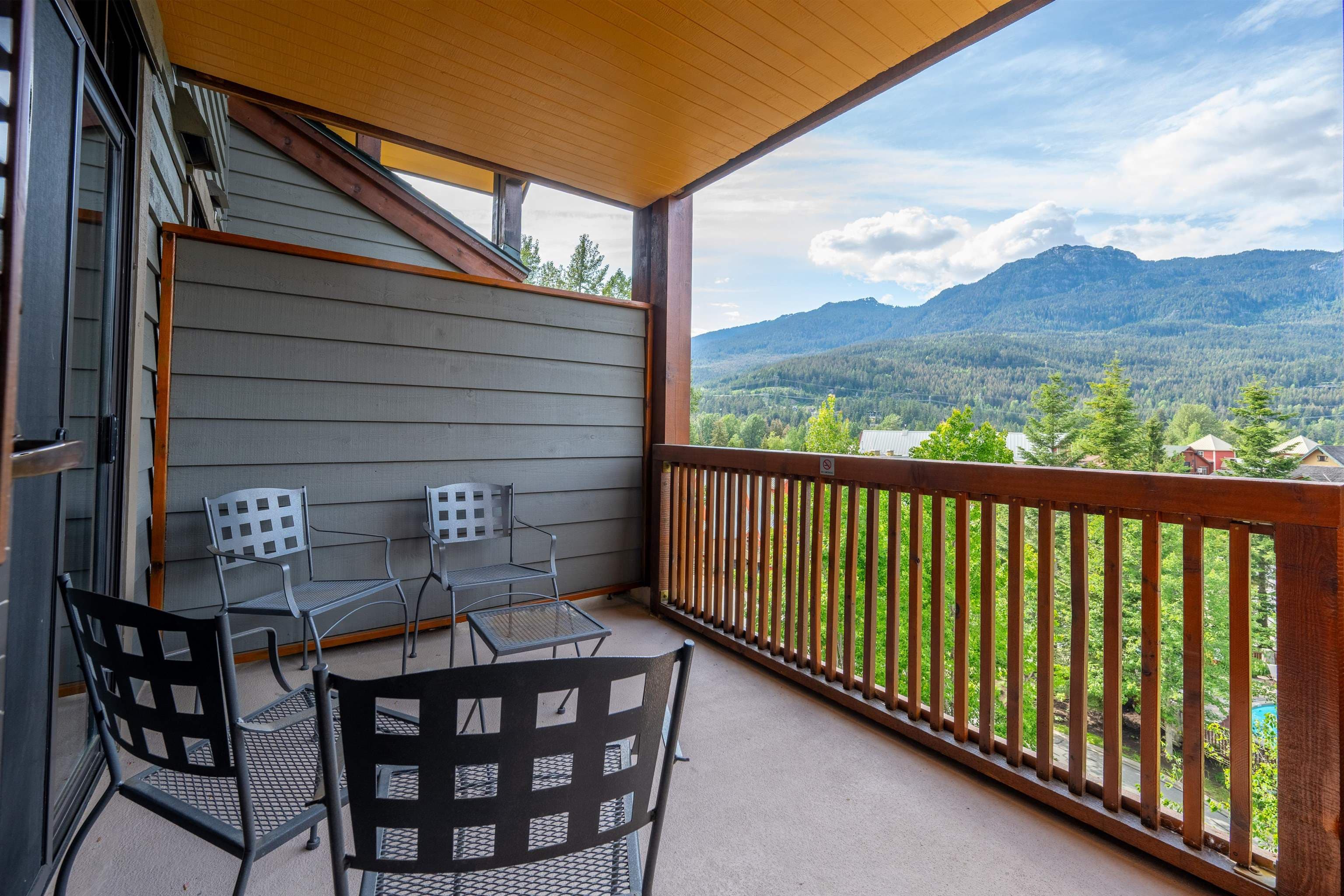 524 - 2202 Gondola Way, Whistler, V8E 0M7 — photo 4