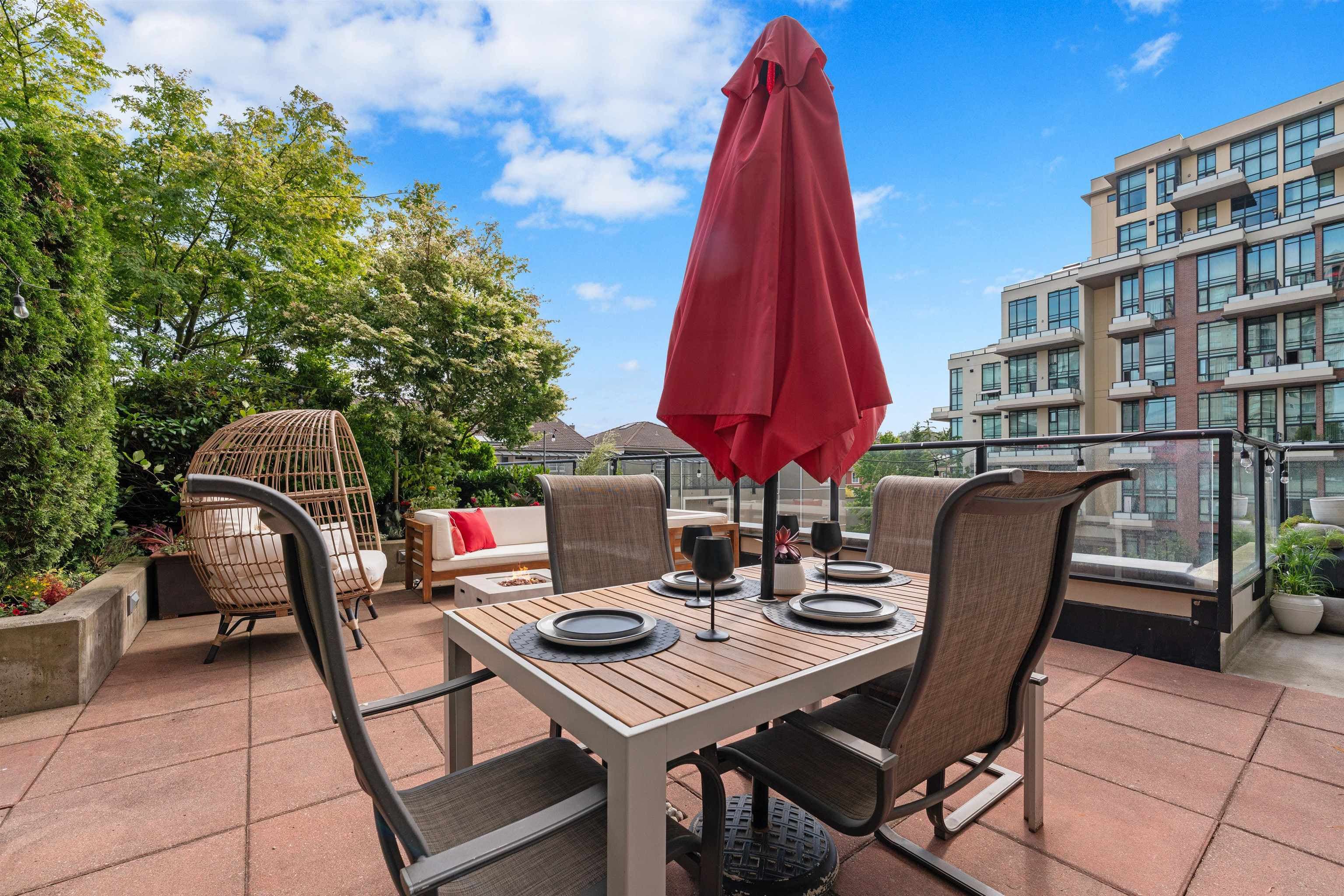 405 - 1 Renaissance Square, New Westminster, V3M 0B6 — photo 4