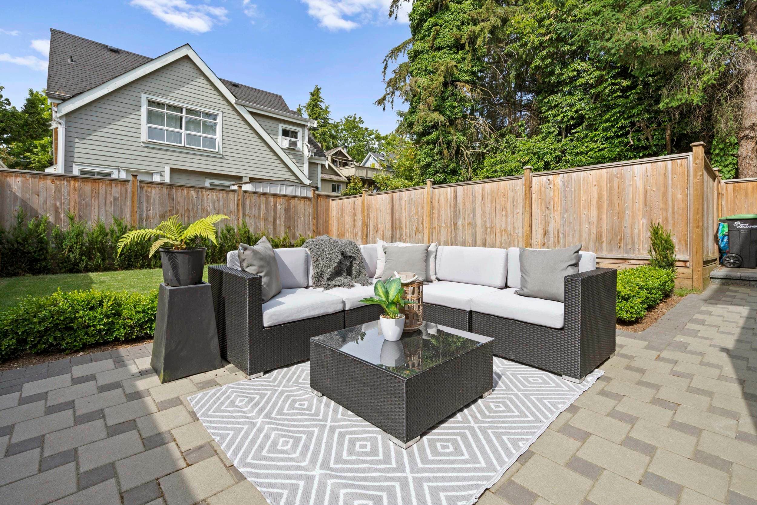 2377 W 7th Avenue, Vancouver, V6K 1Y4 — photo 4