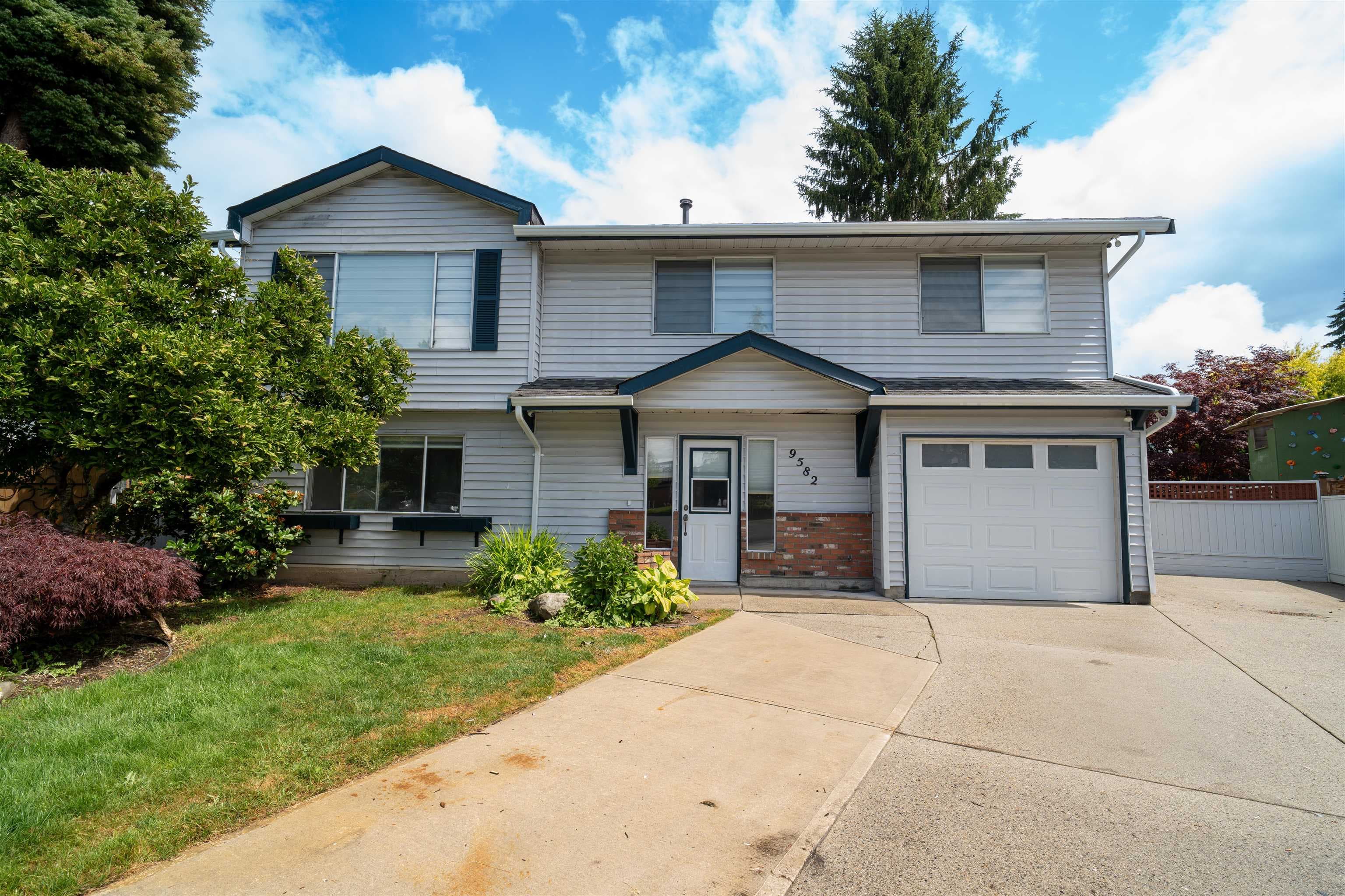 9582 212b Street, Langley