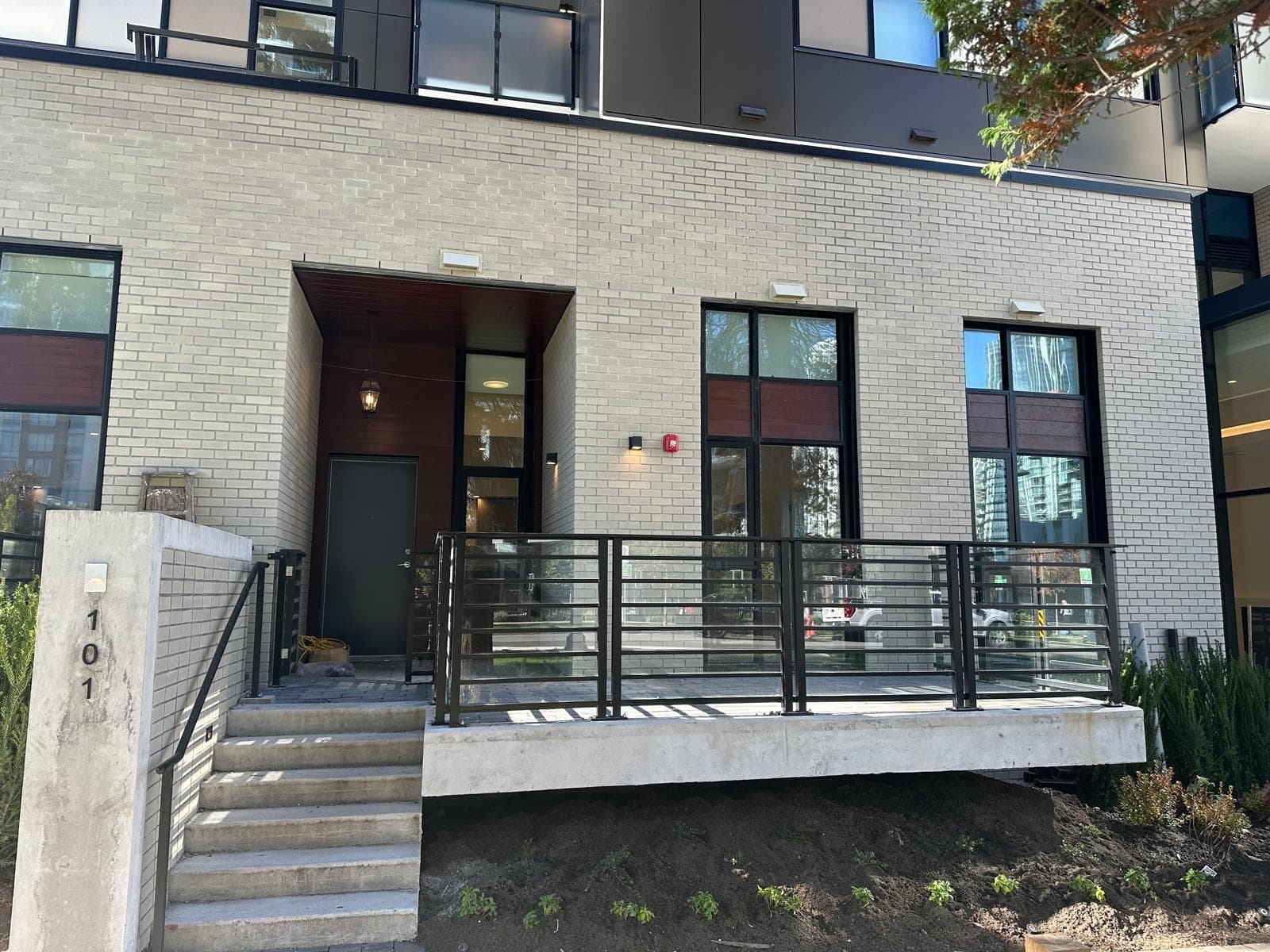 101 - 10333 133 Street, Surrey, V3T 0V1 — photo 2