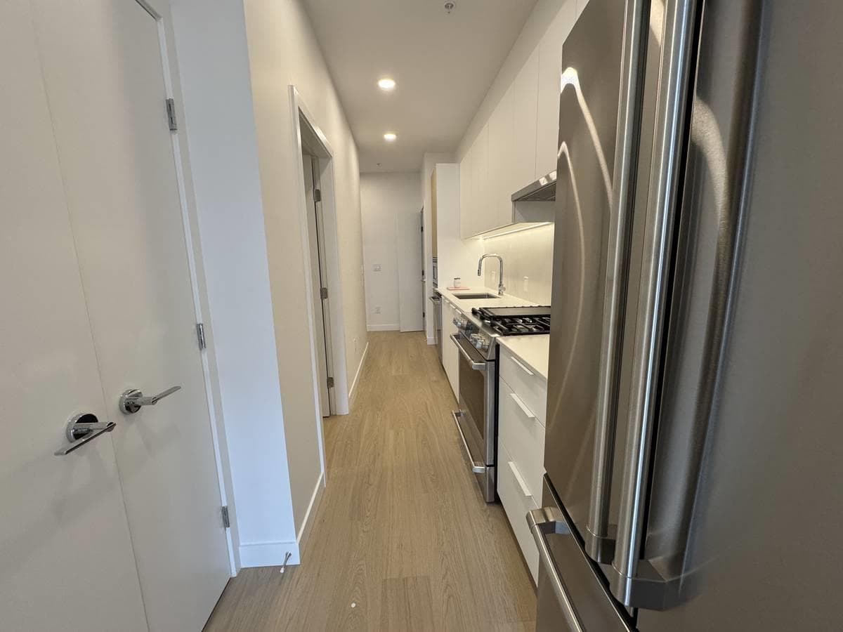 1FL - 2450 Garden Drive, Vancouver, V5N 0K1 — photo 5