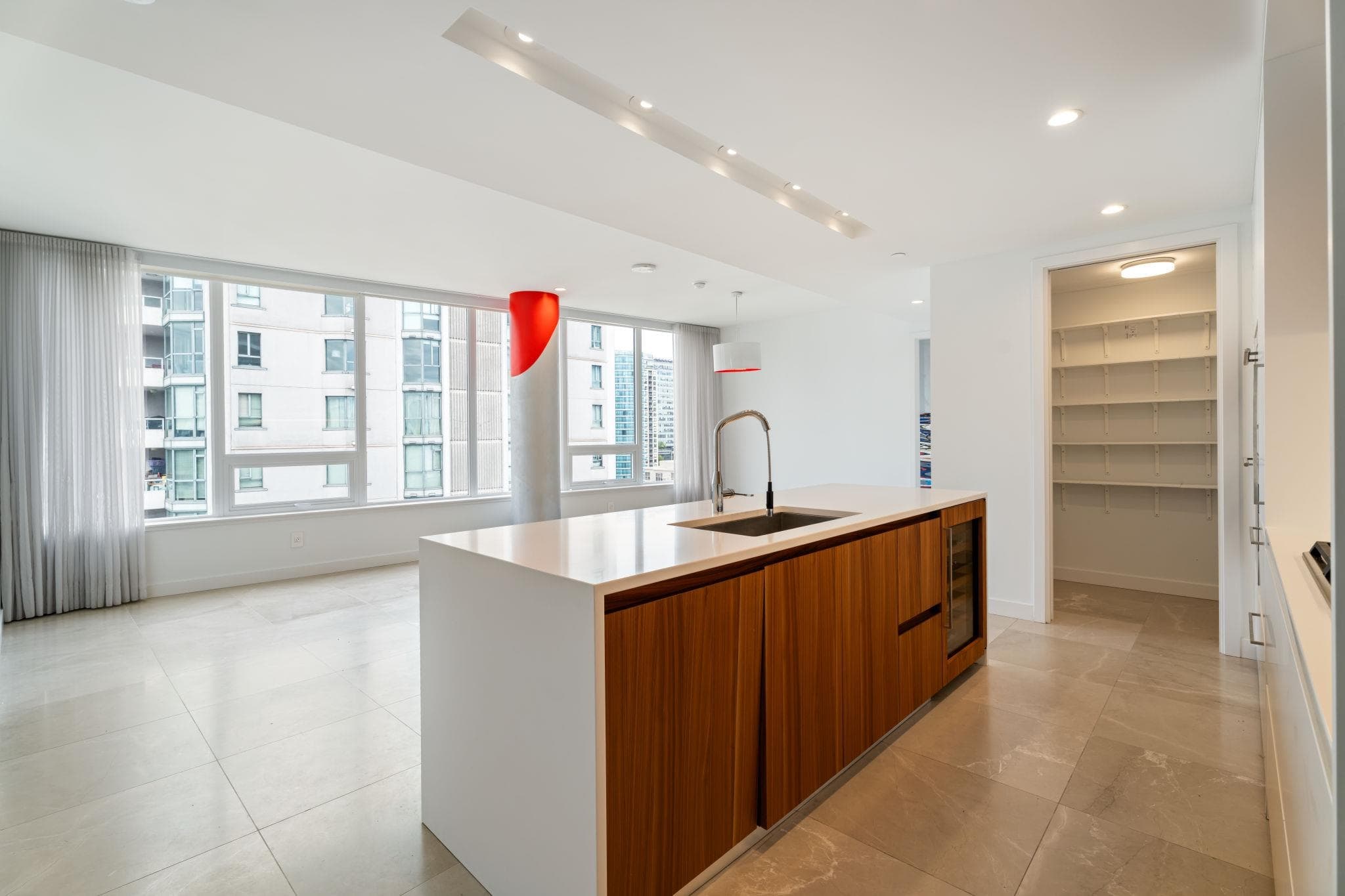 2005 - 885 Cambie Street, Vancouver, V6B 0R6 — photo 4