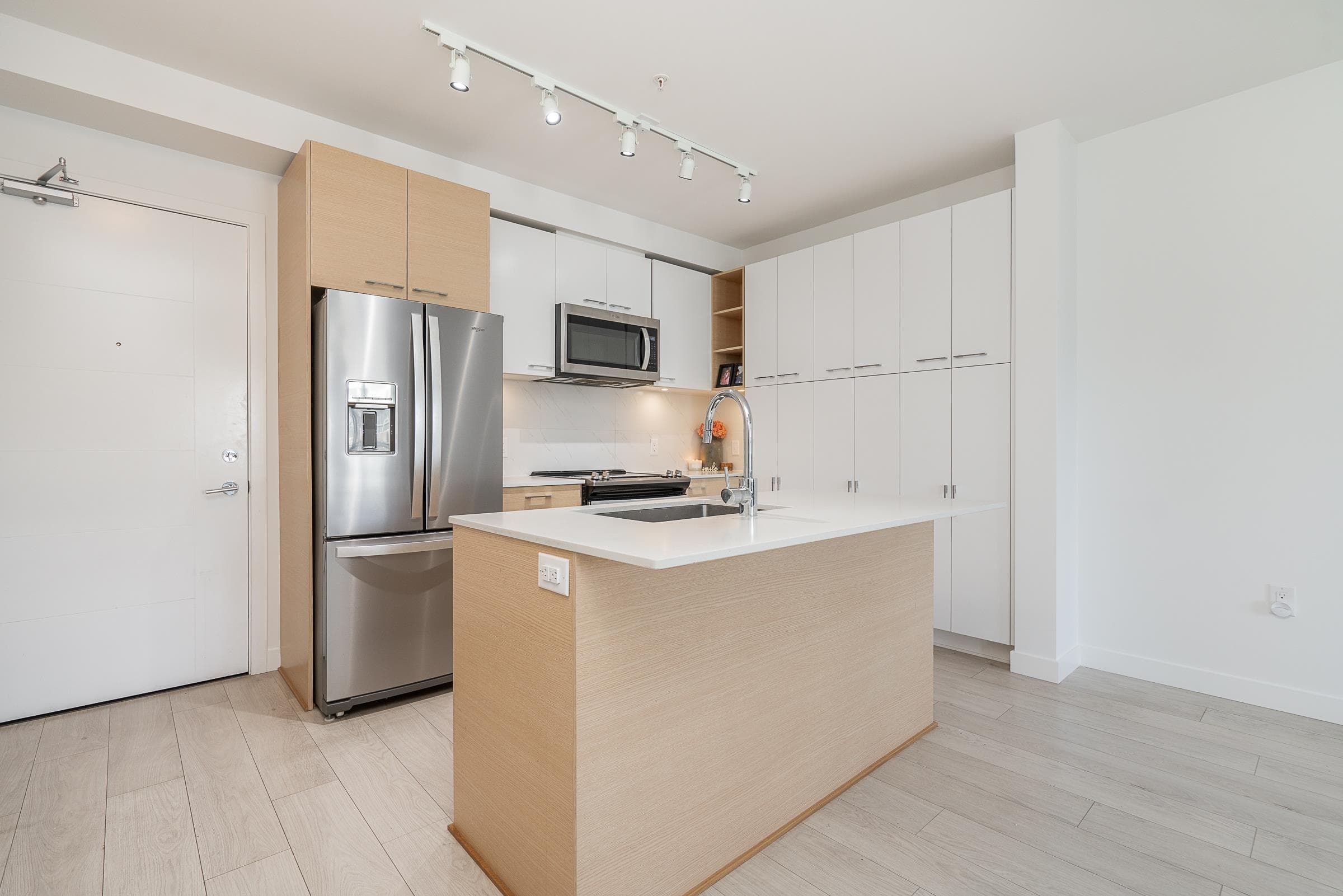 508 - 13963 105 Boulevard, Surrey, V3T 0M9 — photo 4