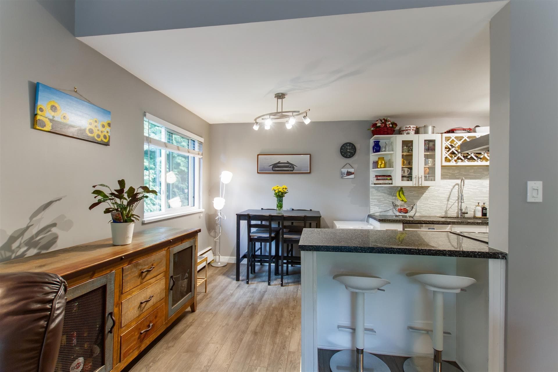 305 - 3901 Carrigan Court, Burnaby, V3N 4K1 — photo 3
