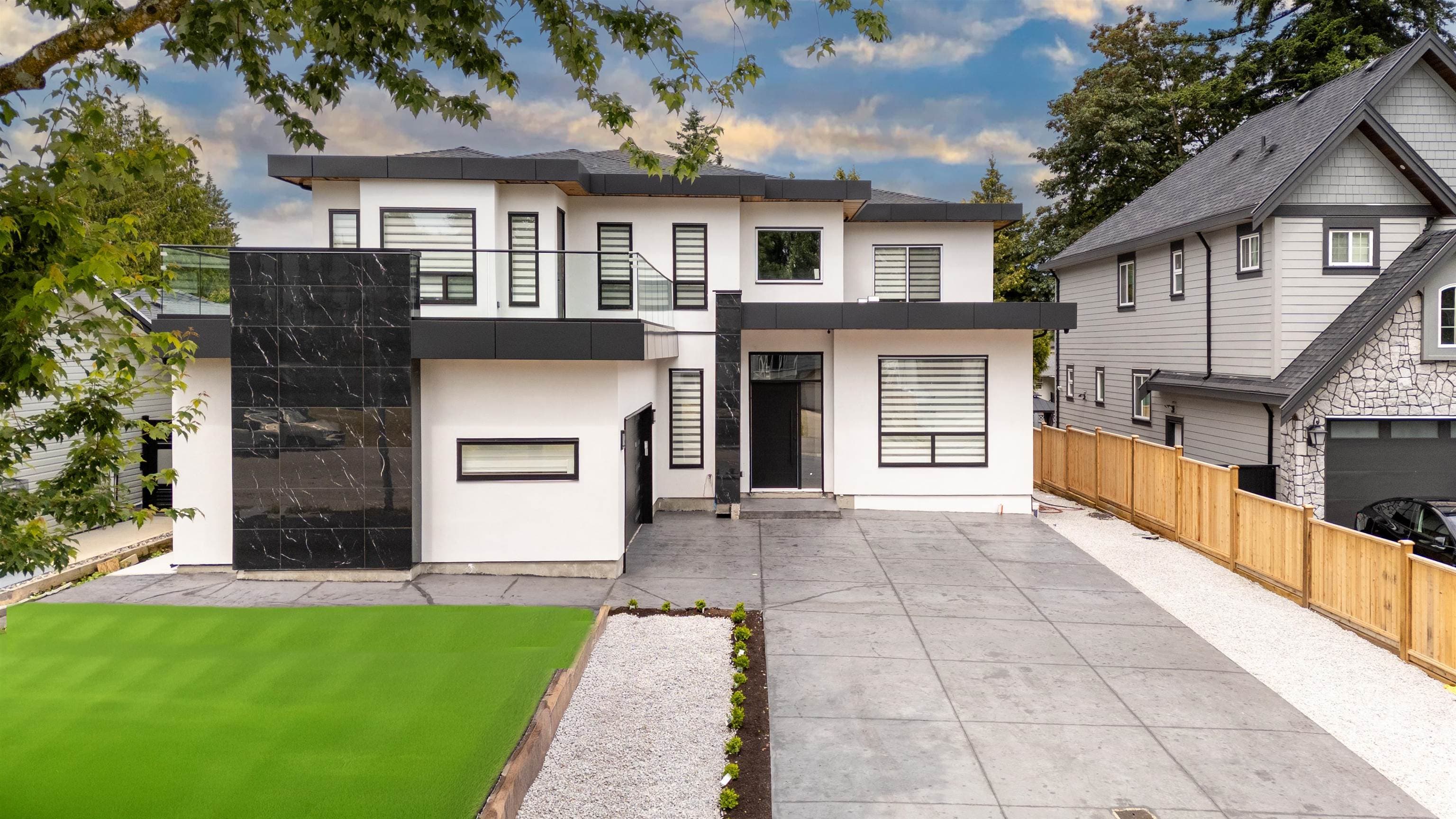 14169 75a Avenue, Surrey, V3W 6S8 — photo 2