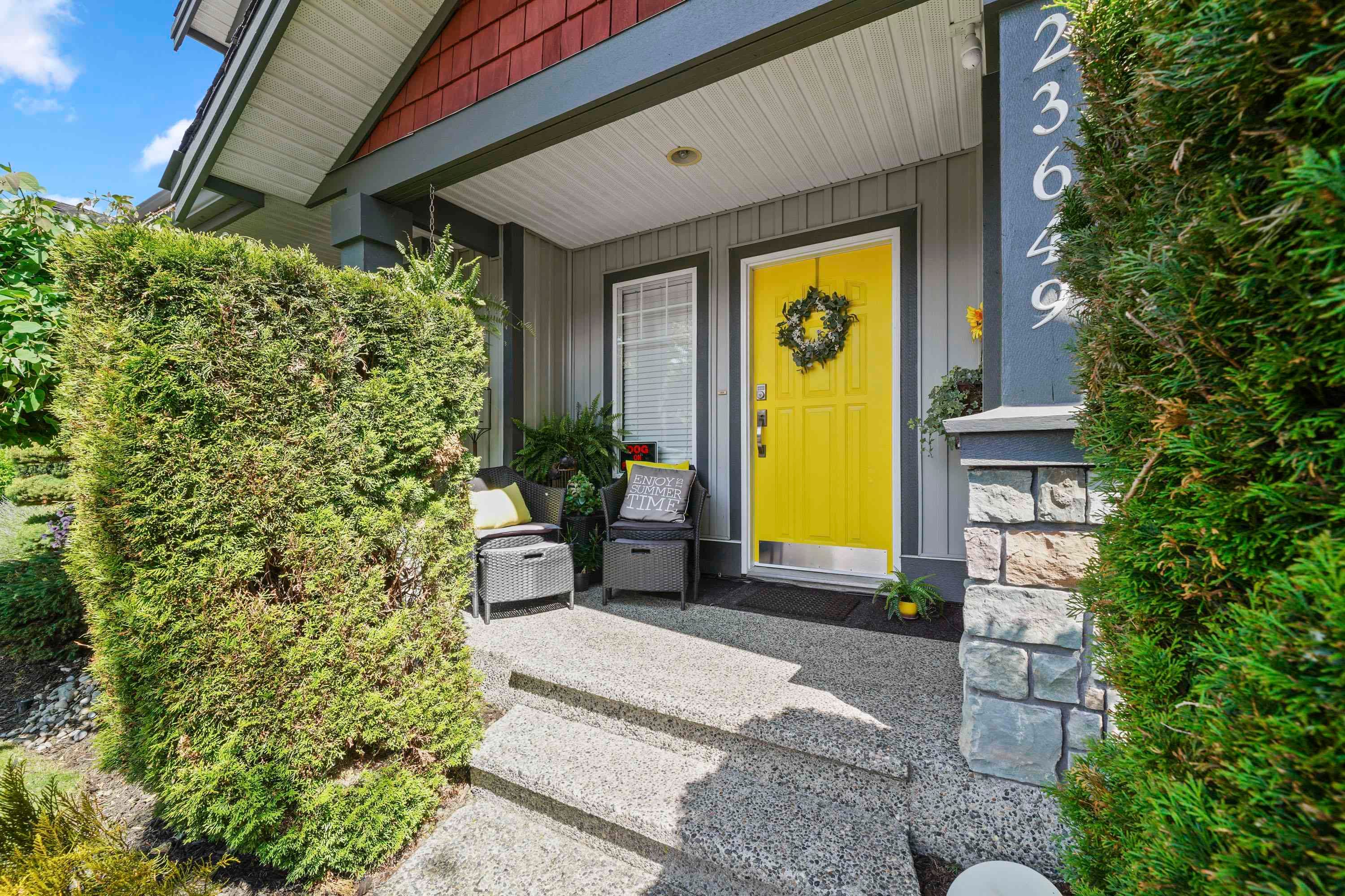 23649 Kanaka Way, Maple Ridge, V2N 1E5 — photo 3