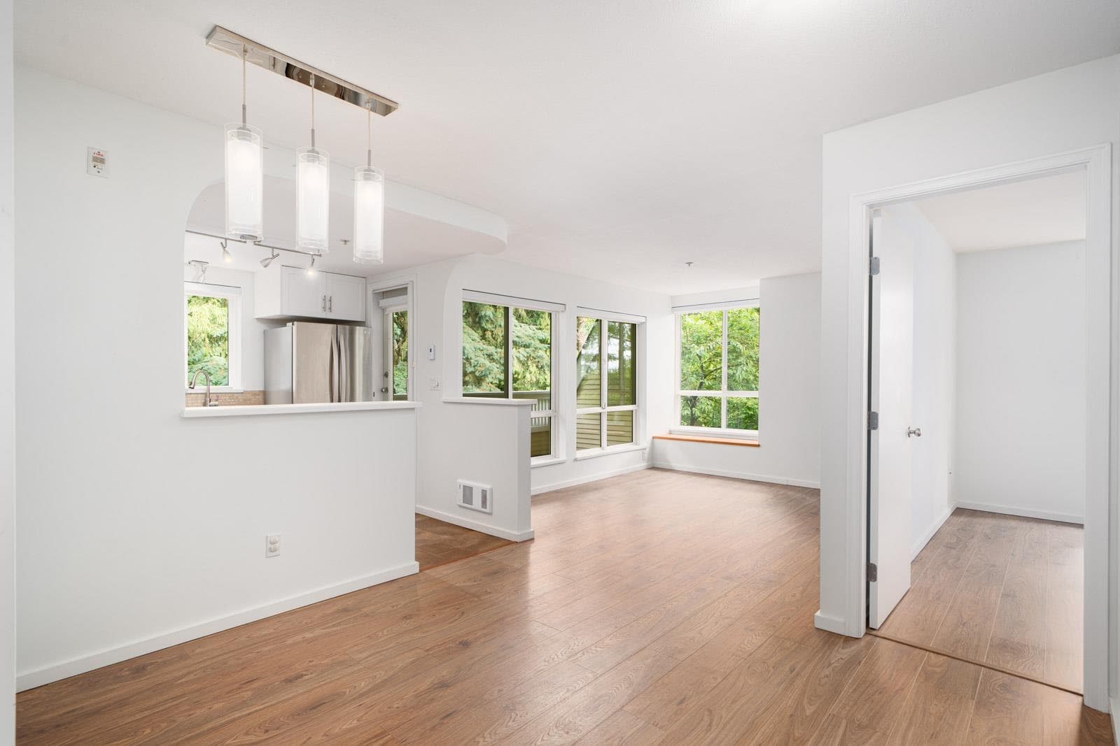 321 - 6833 Village Green, Burnaby, V5E 4M1 — photo 3