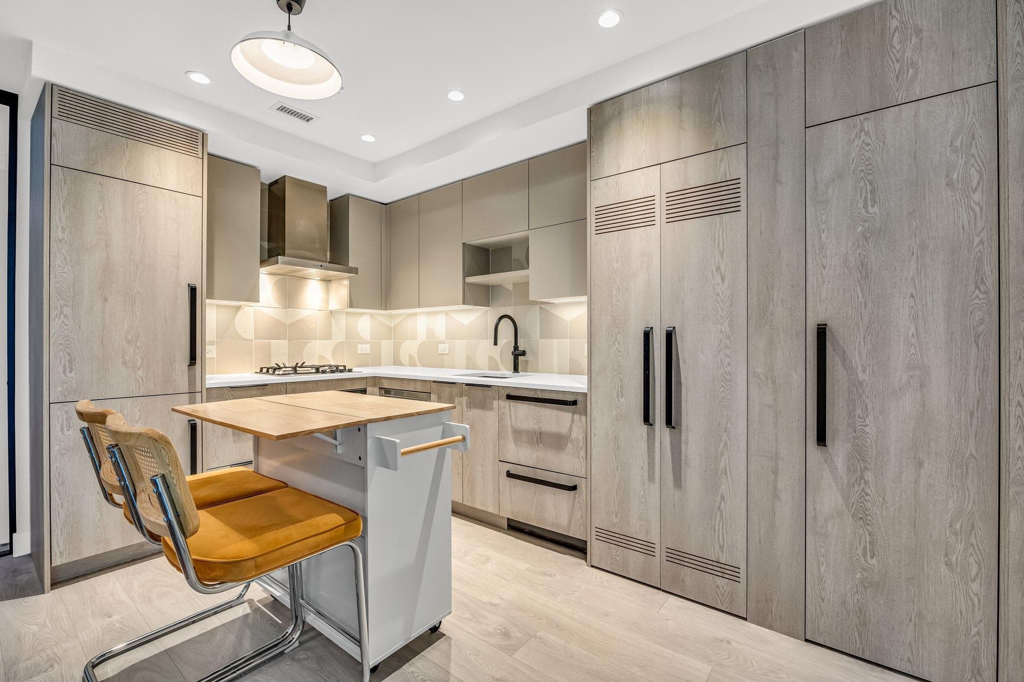 308 E 15th Avenue, Vancouver, V5T 2R1 — photo 2