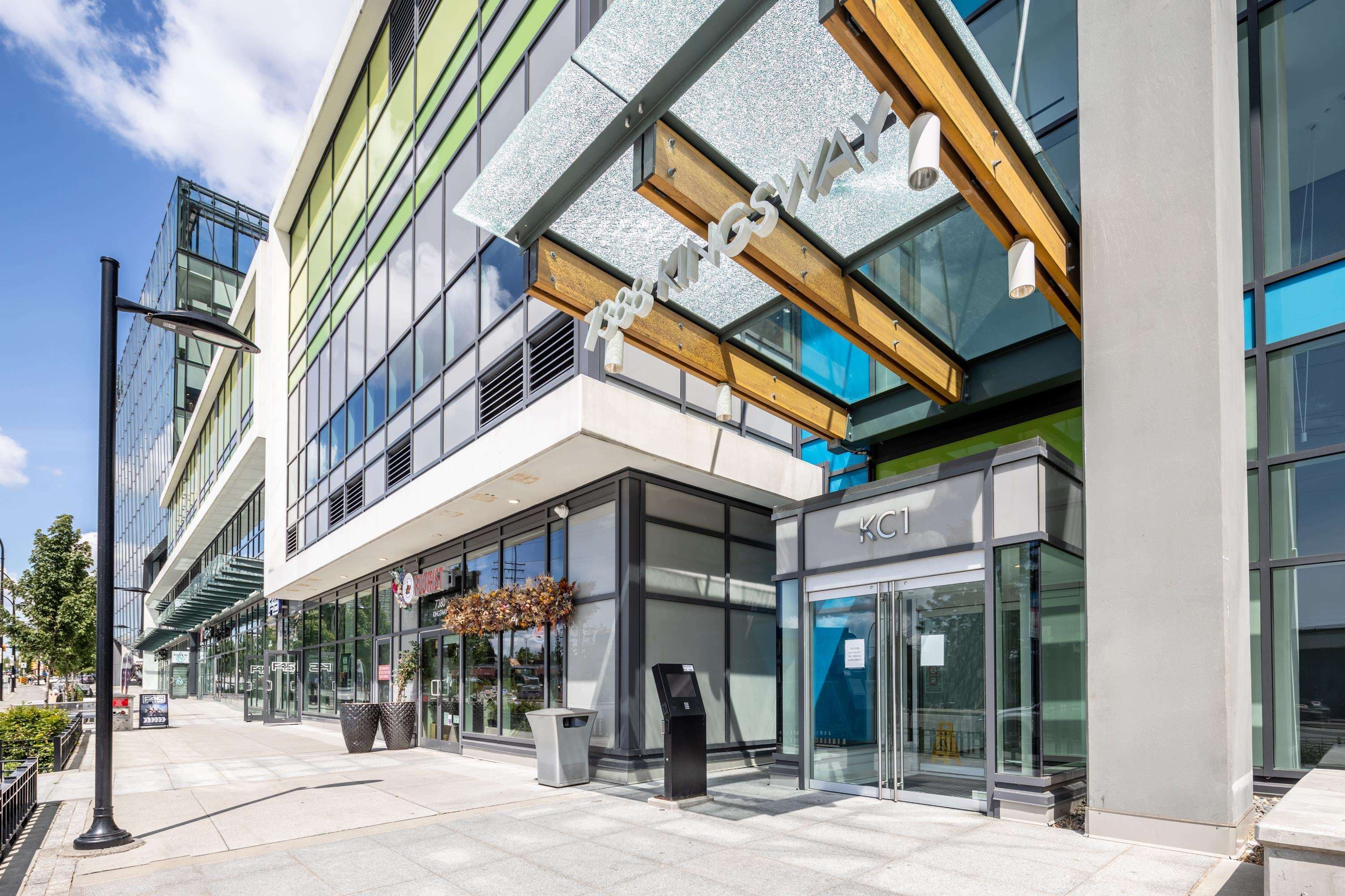 1210 - 7388 Kingsway, Burnaby, V3N 0G9 — photo 2