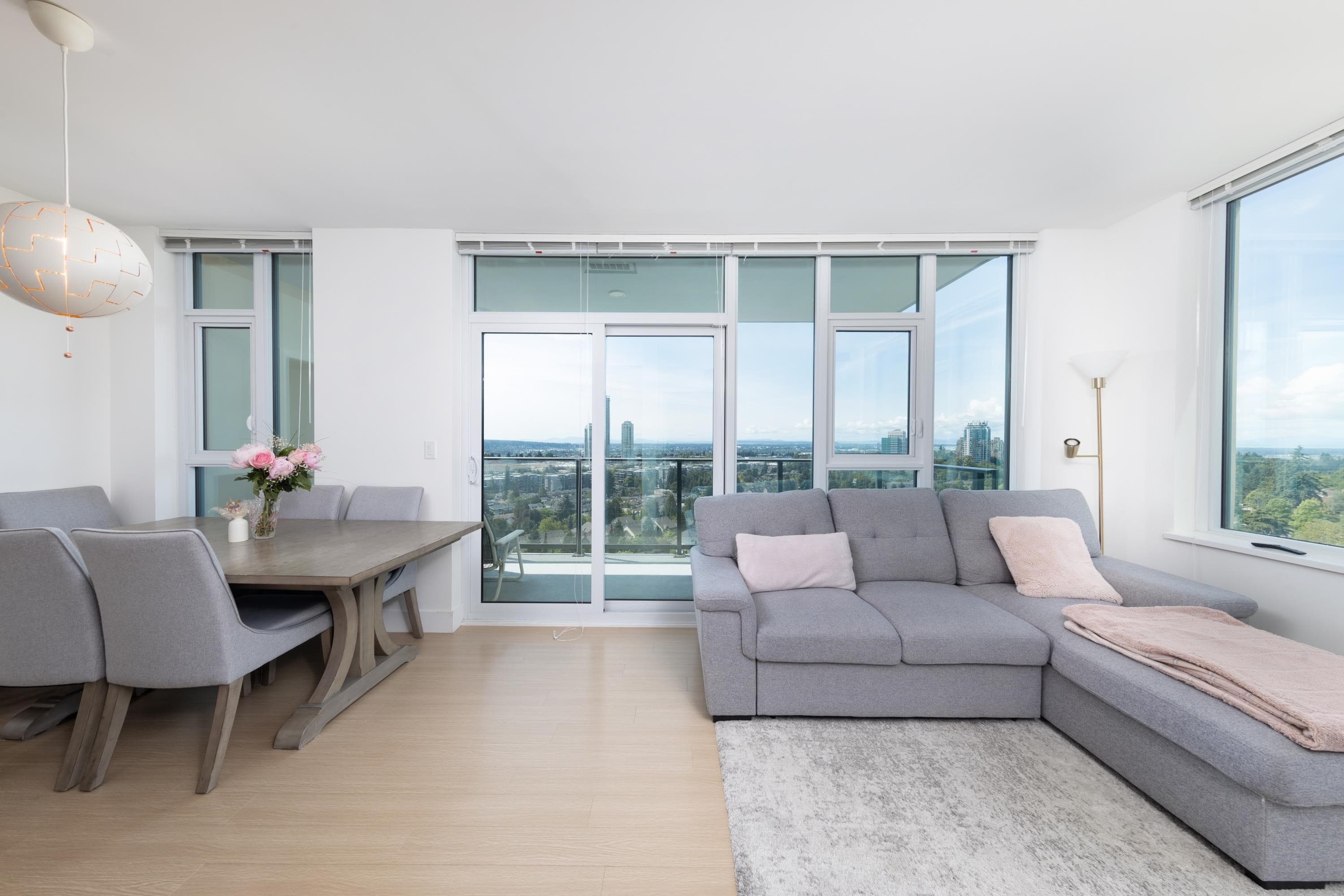 1210 - 7388 Kingsway, Burnaby, V3N 0G9 — photo 5