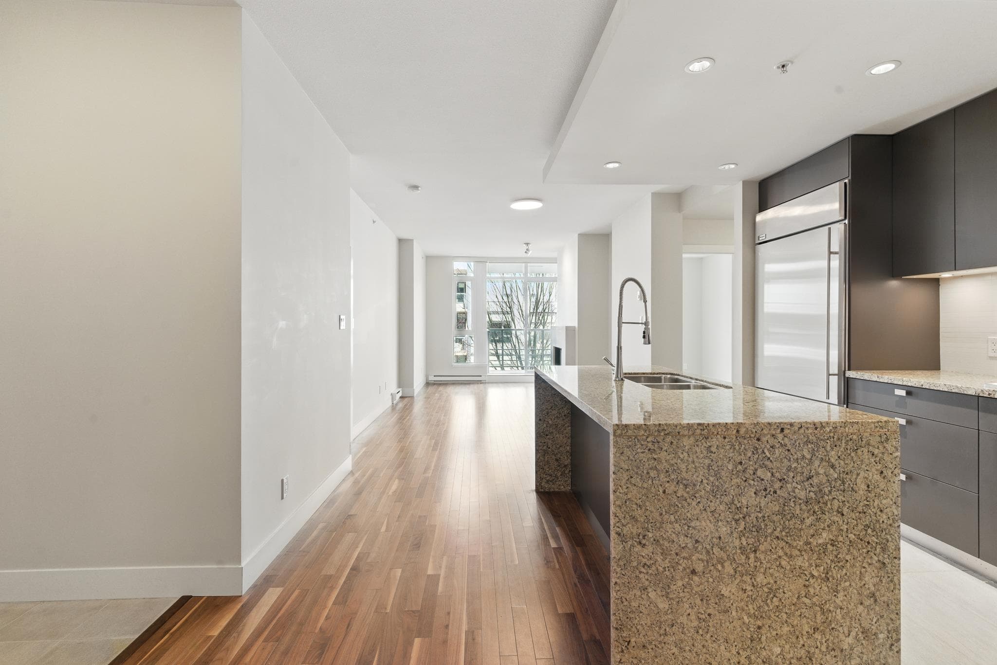 305 - 6080 Iona Drive, Vancouver, V6T 0A4 — photo 2
