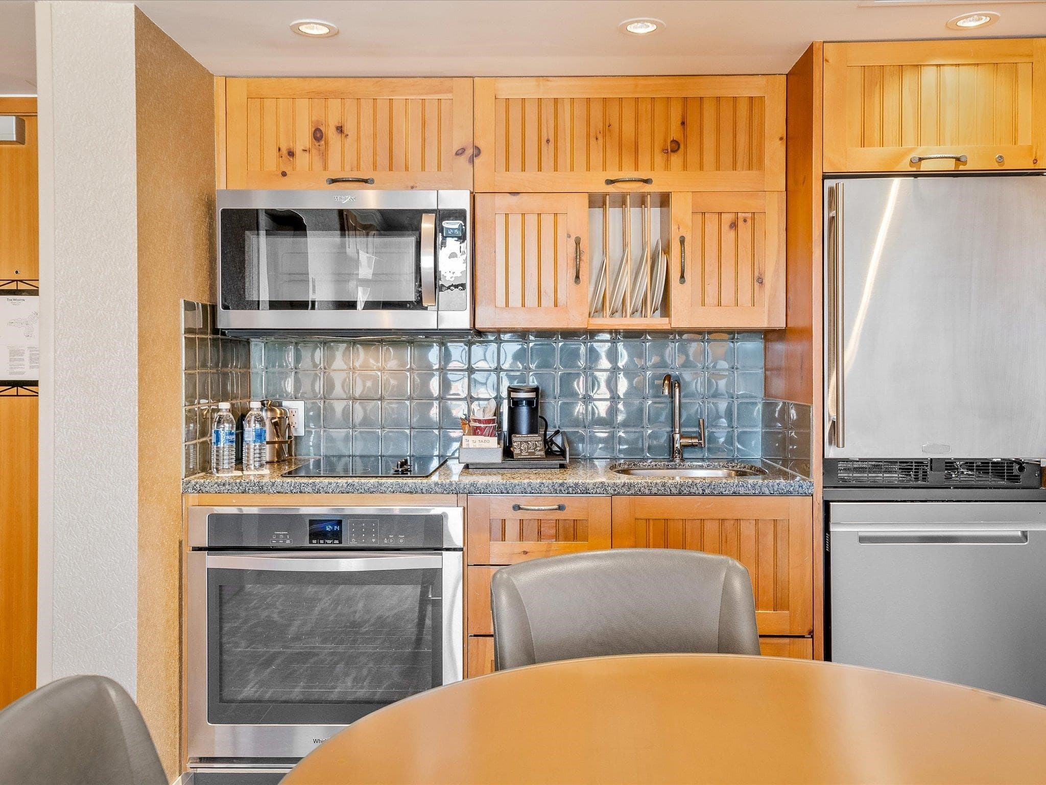 978 - 4090 Whistler Way, Whistler, V8E 1J3 — photo 2