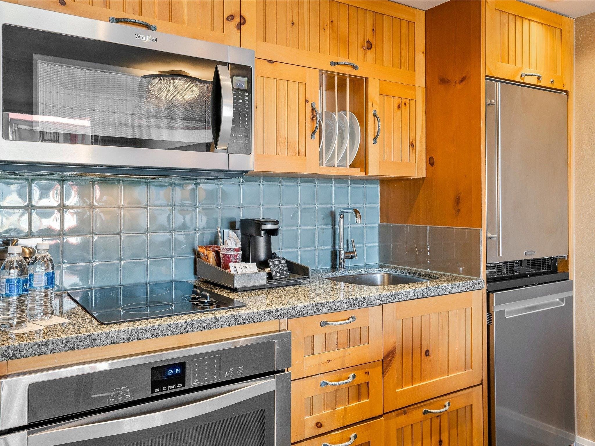 978 - 4090 Whistler Way, Whistler, V8E 1J3 — photo 3