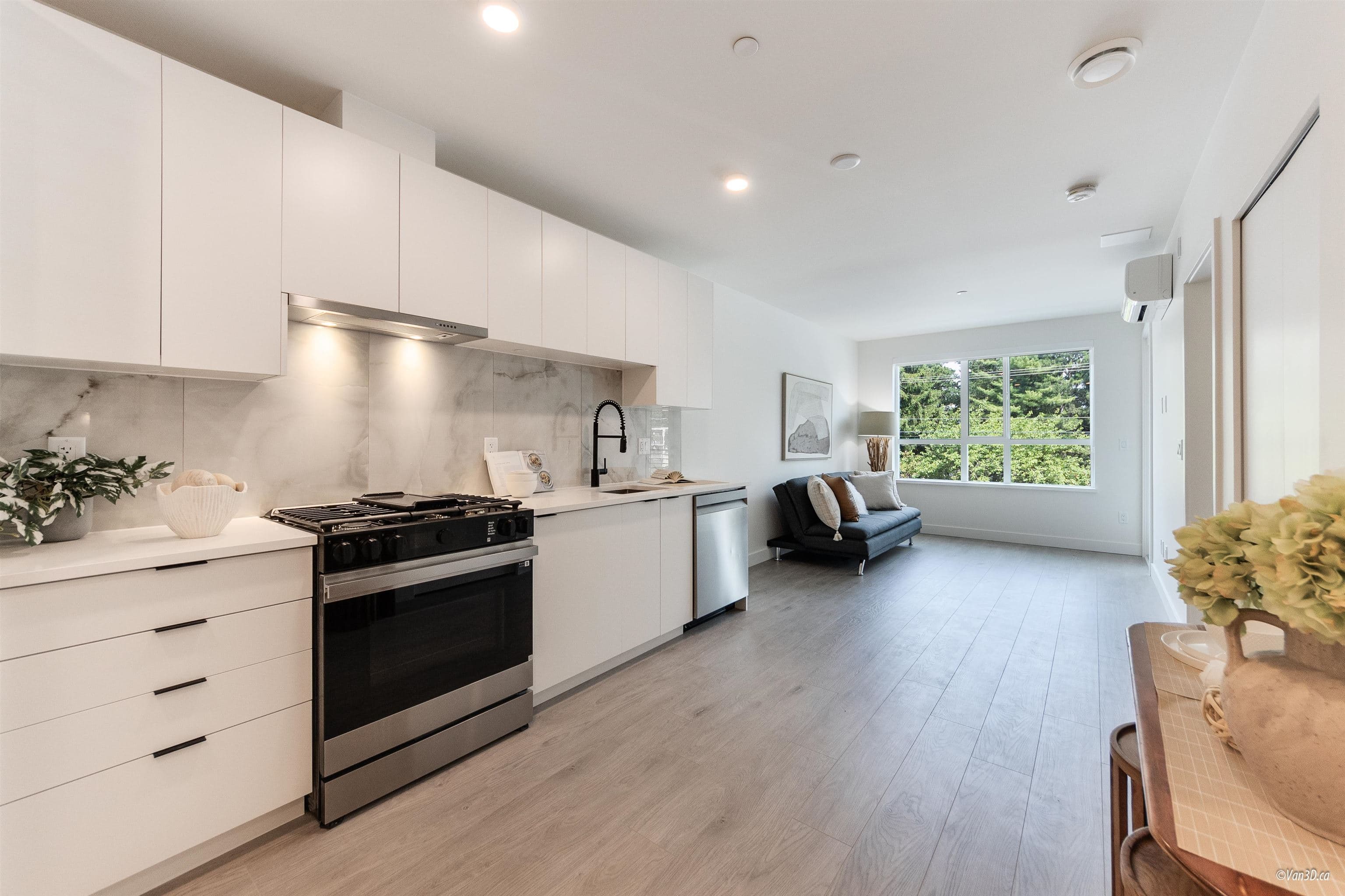 202 - 13238 105 Avenue, Surrey, V3T 0W1 — photo 1