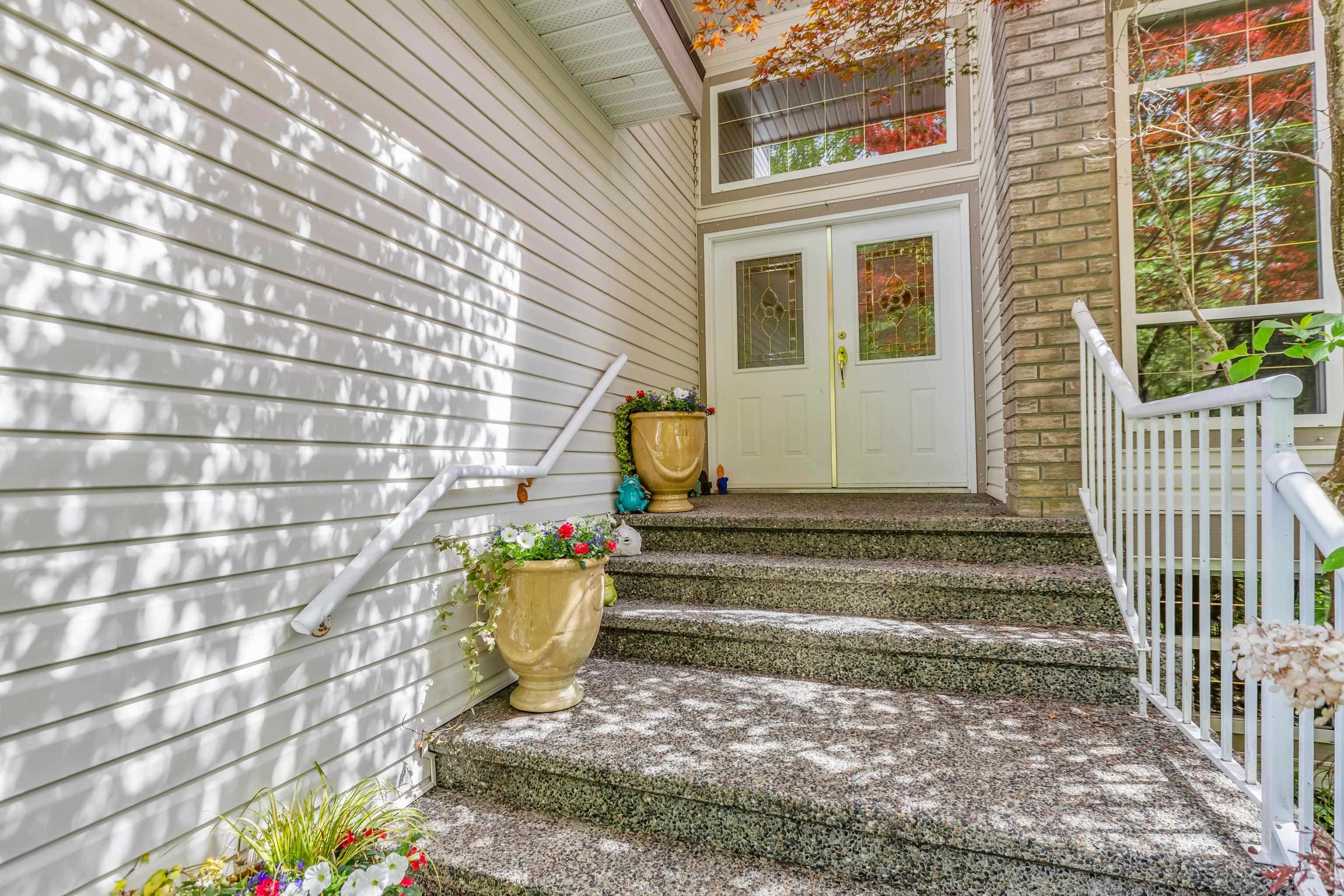 10610 238 Street, Maple Ridge, V2W 1E4 — photo 4