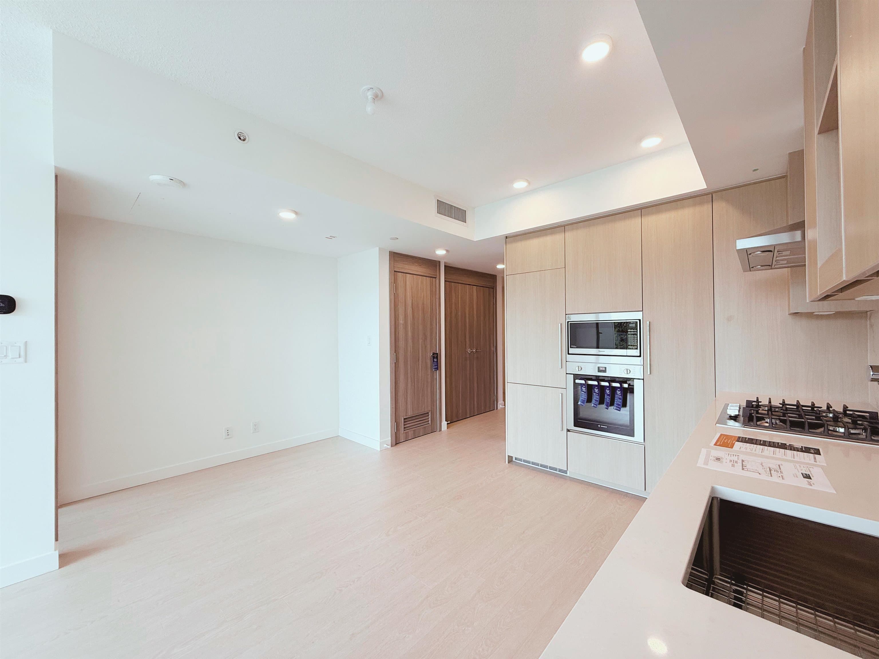 1104 - 13768 100 Avenue, Surrey, V3T 0G5 — photo 5
