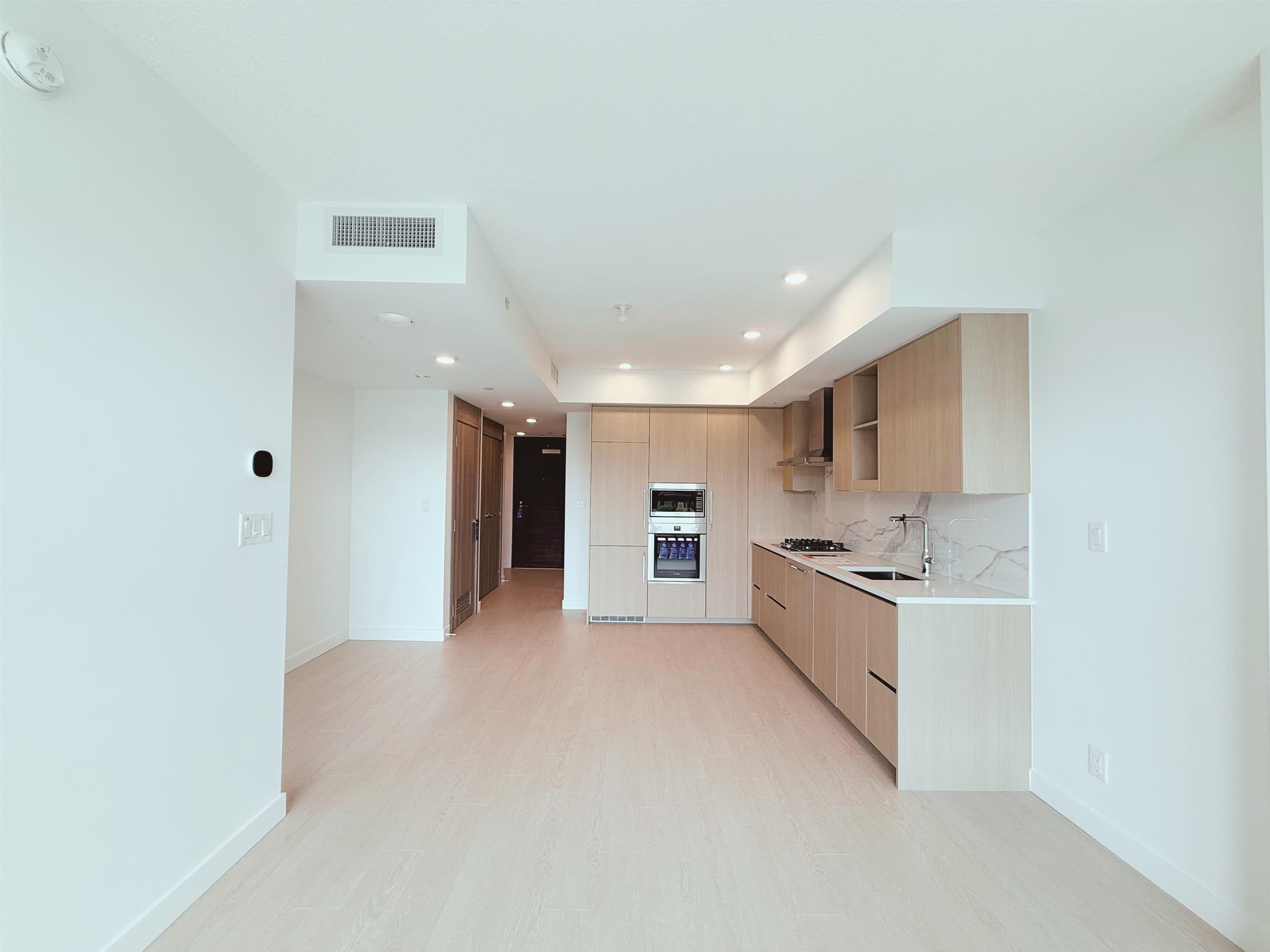 1104 - 13768 100 Avenue, Surrey, V3T 0G5 — photo 4